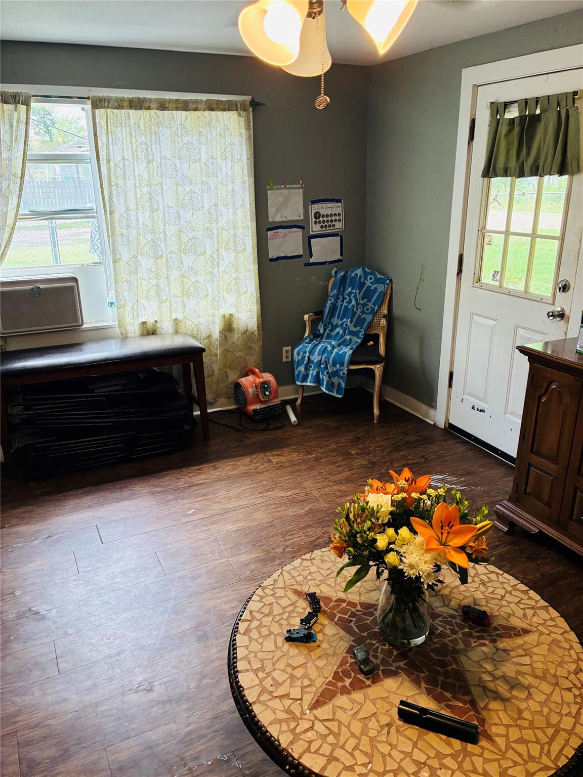 927937 N Franklin St, La Grange, TX 78945