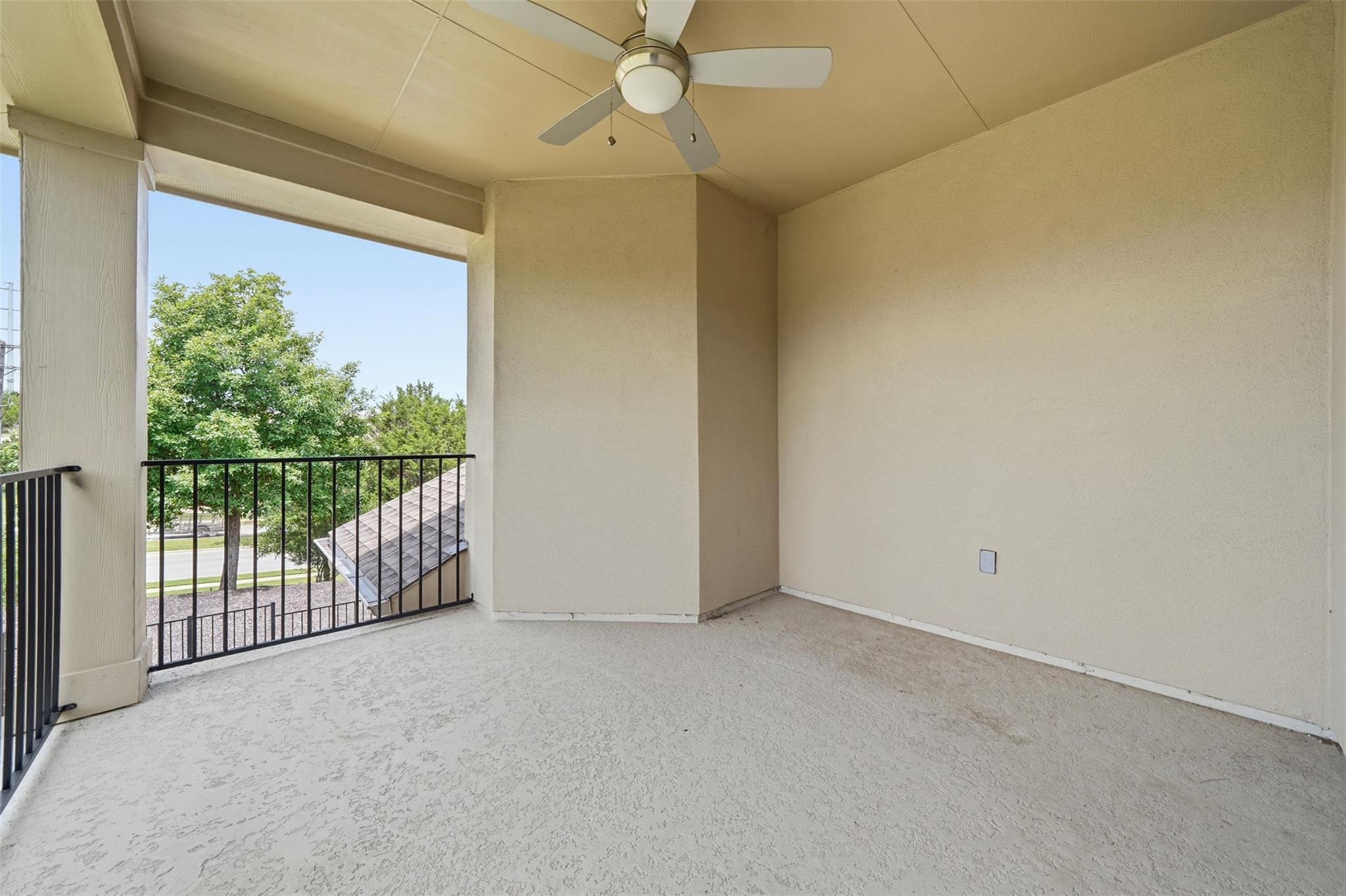 101 Cartwheel Bnd # 52, Austin, TX 78738
