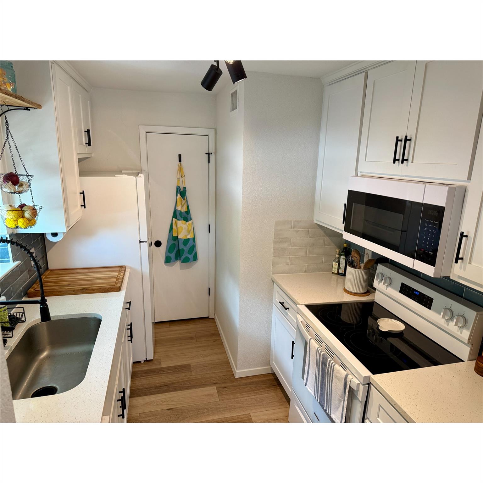 700 Nelray Blvd # 101, Austin, TX 78751
