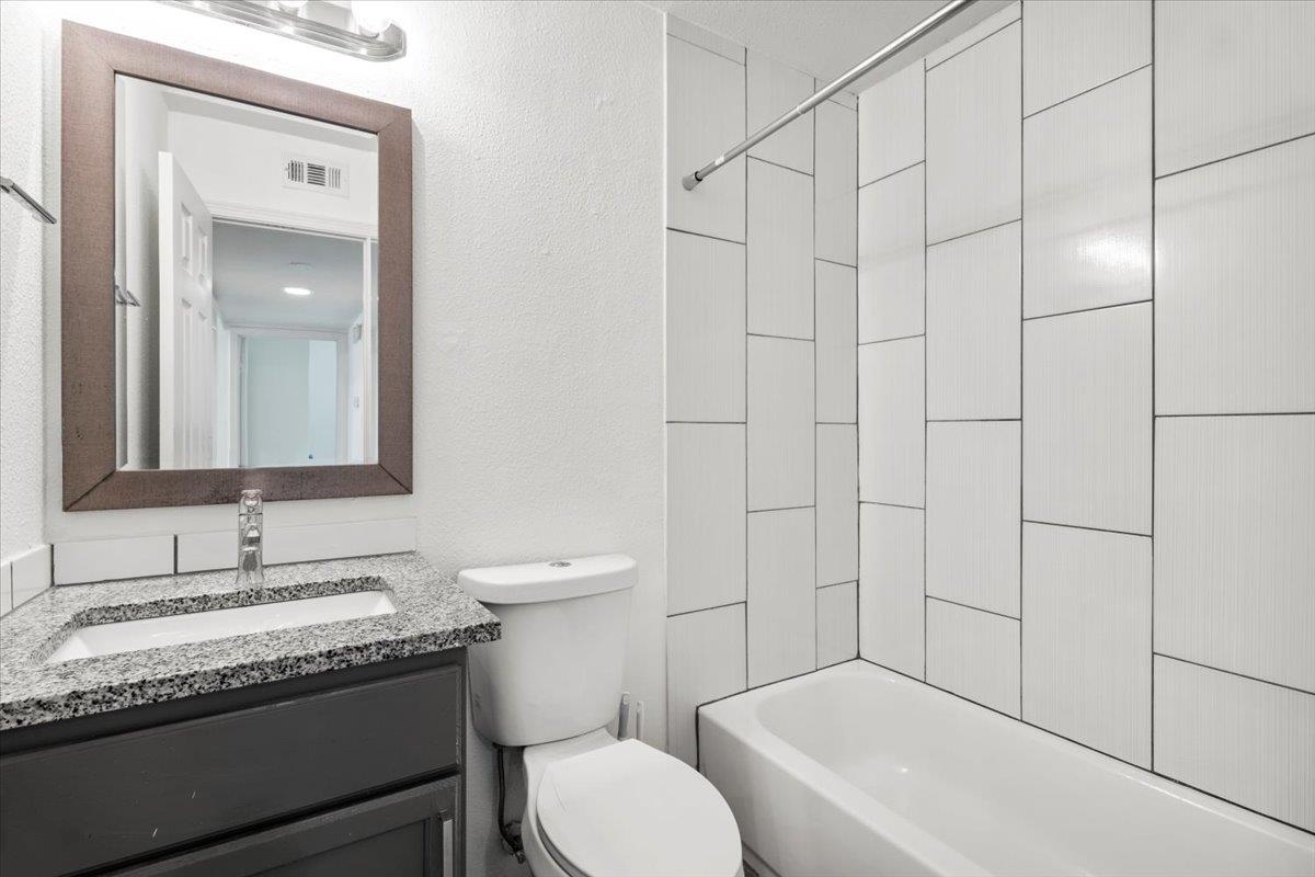 3464 Willowrun Dr # B, Austin, TX 78704