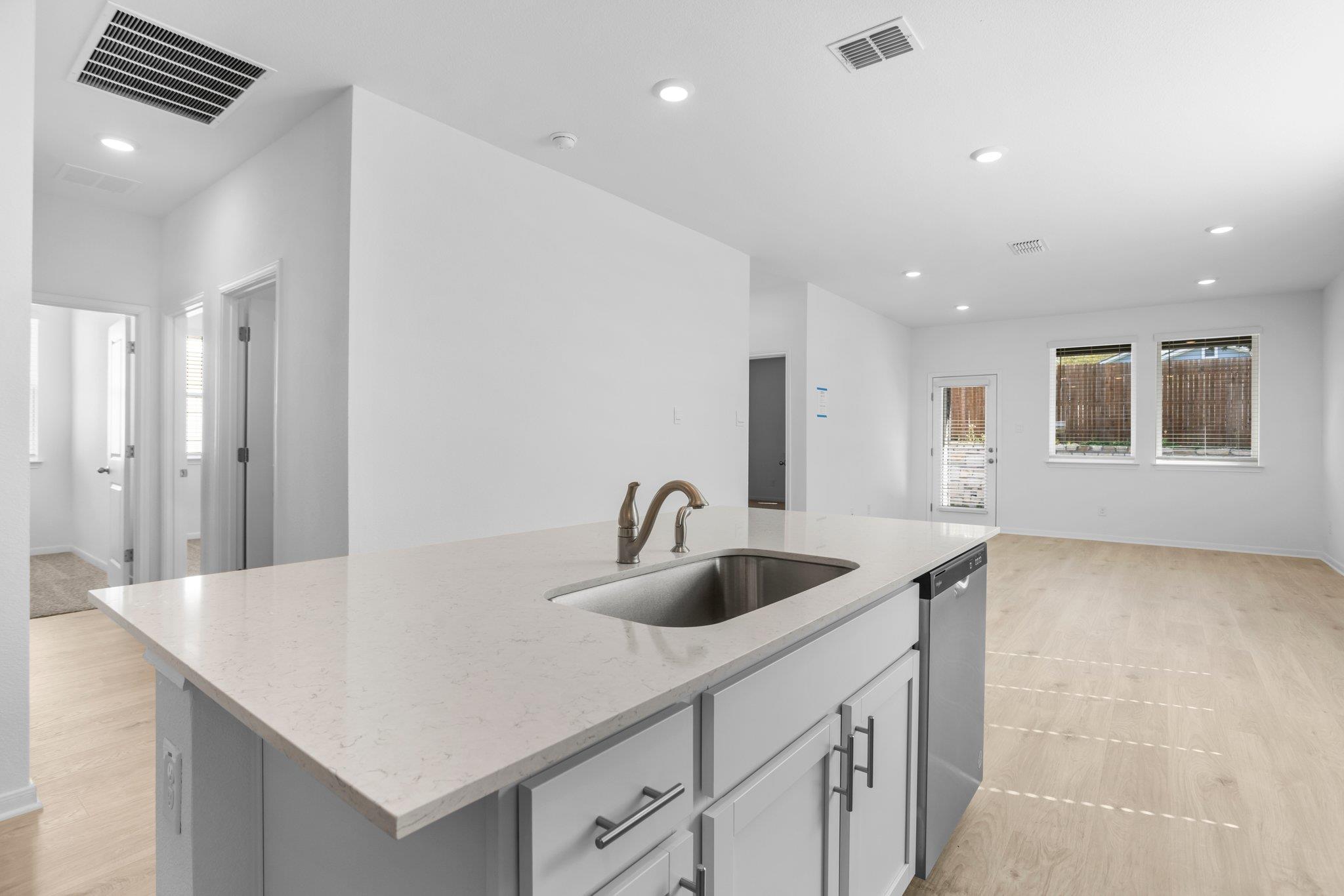 305 Brooks Ranch Dr, Kyle, TX 78640