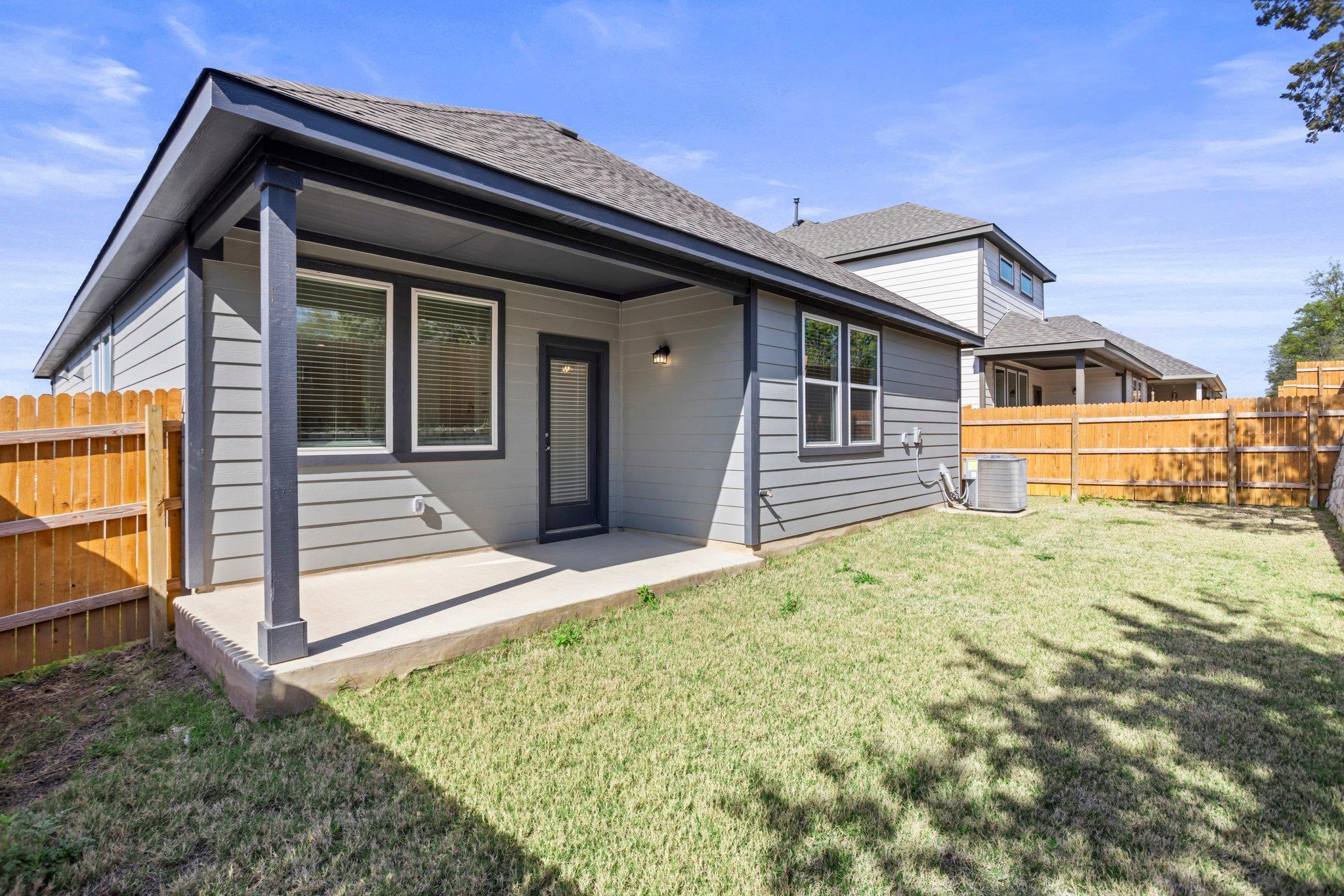 305 Brooks Ranch Dr, Kyle, TX 78640