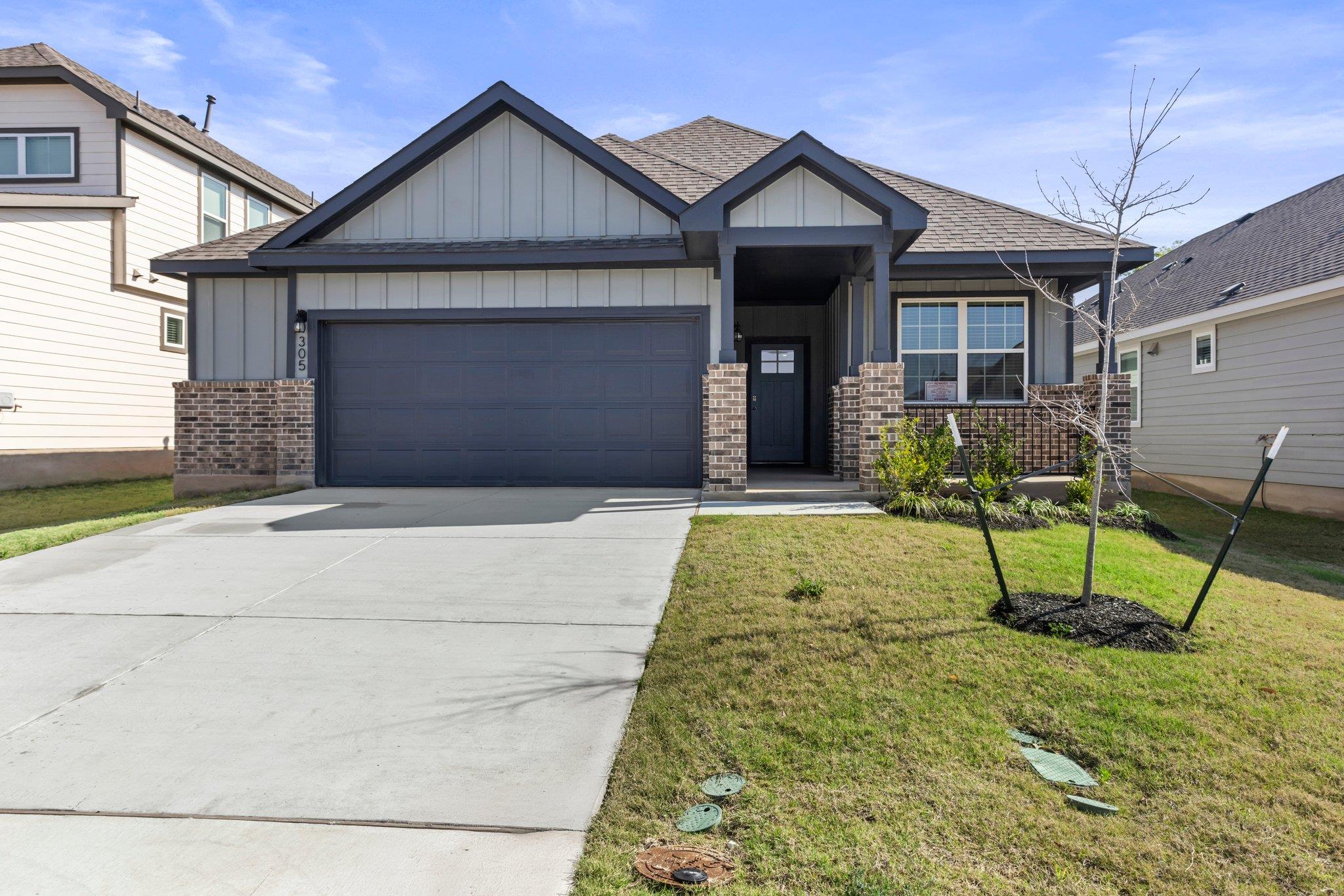 305 Brooks Ranch Dr, Kyle, TX 78640