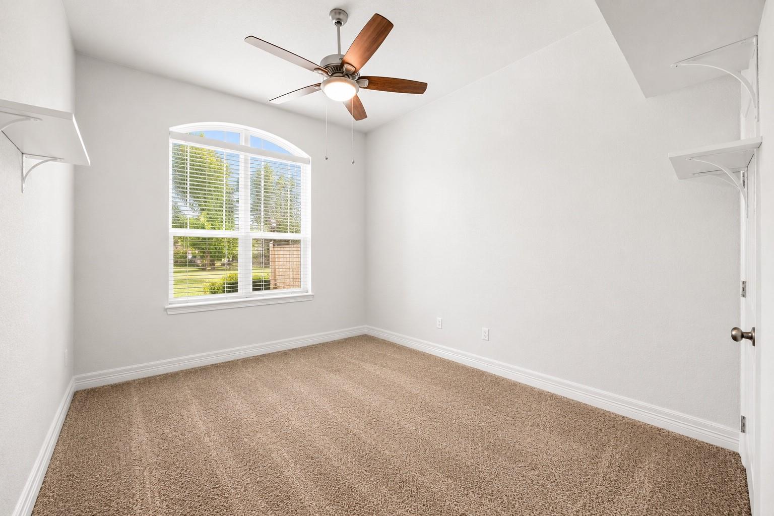 152 High Plains Dr, Georgetown, TX 78628