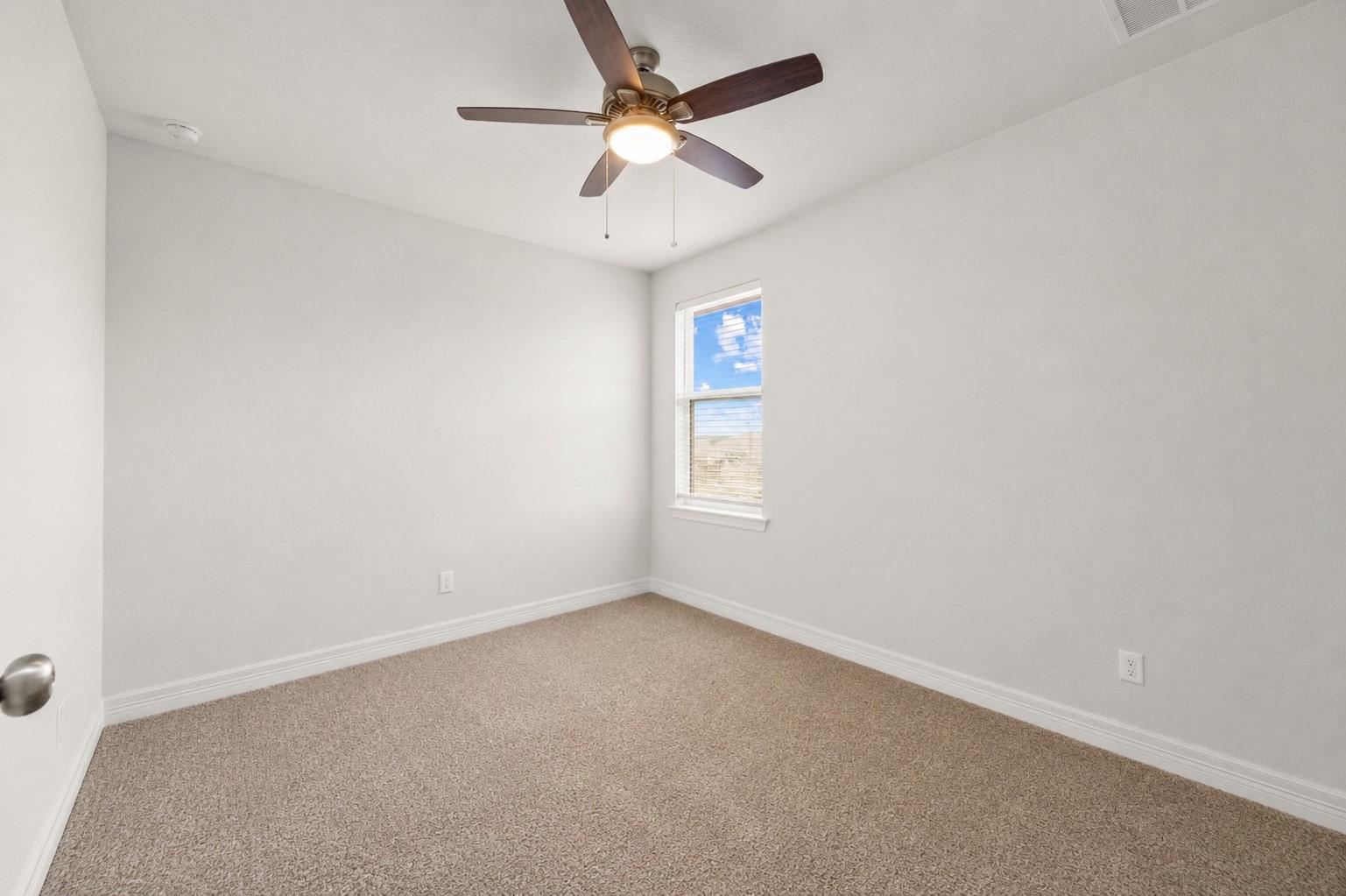 152 High Plains Dr, Georgetown, TX 78628
