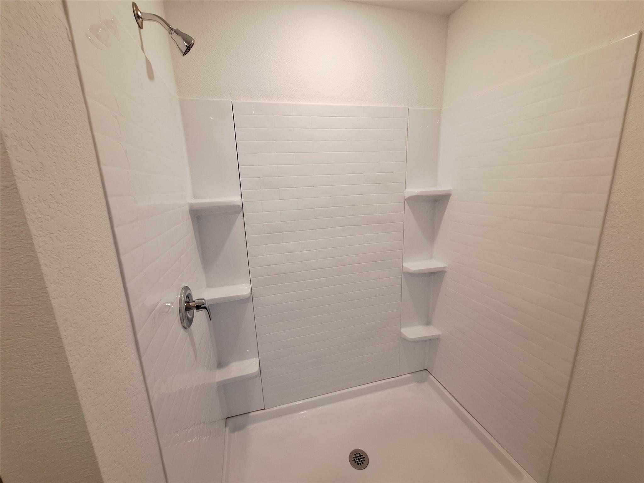 518 Firedance Ct, Hutto, TX 78634