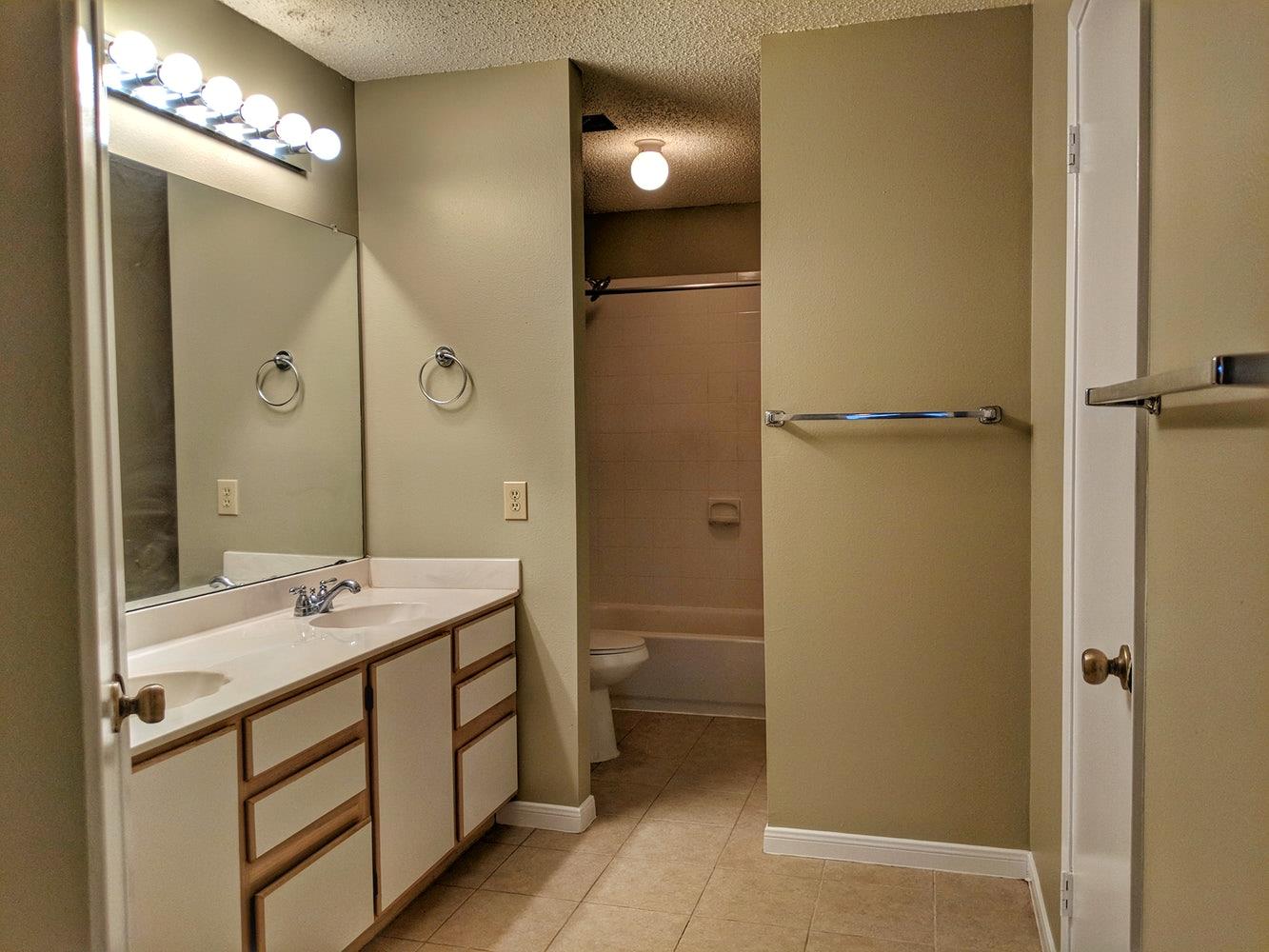 4507 Sherwood Way, San Antonio, TX 78217