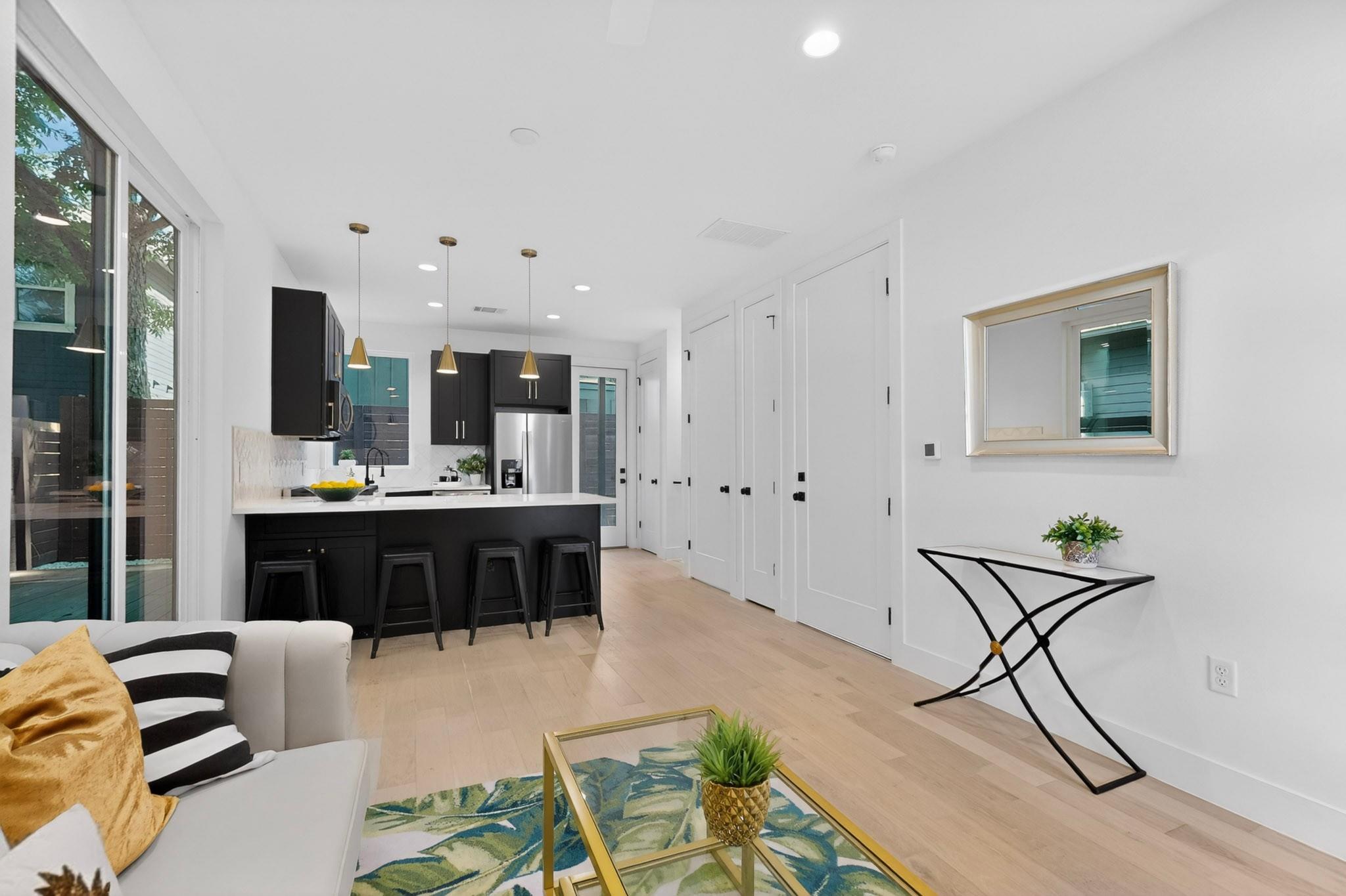 1708 Canterbury St # 2, Austin, TX 78702