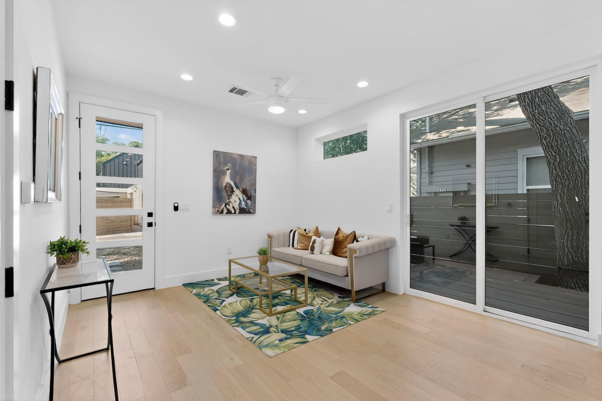 1708 Canterbury St # 2, Austin, TX 78702