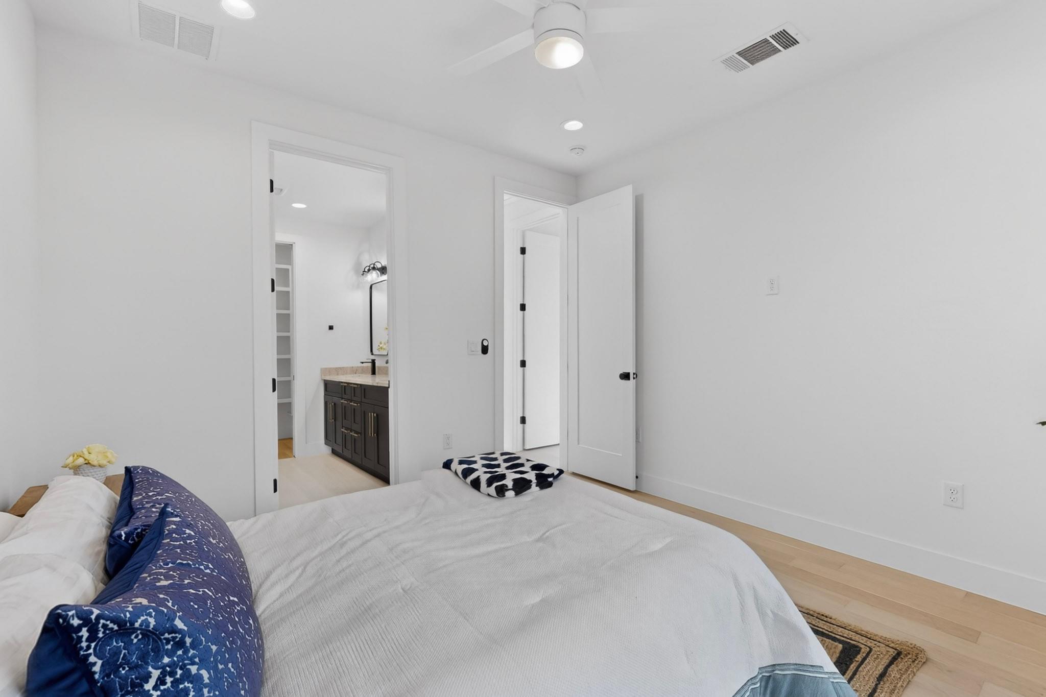 1708 Canterbury St # 2, Austin, TX 78702