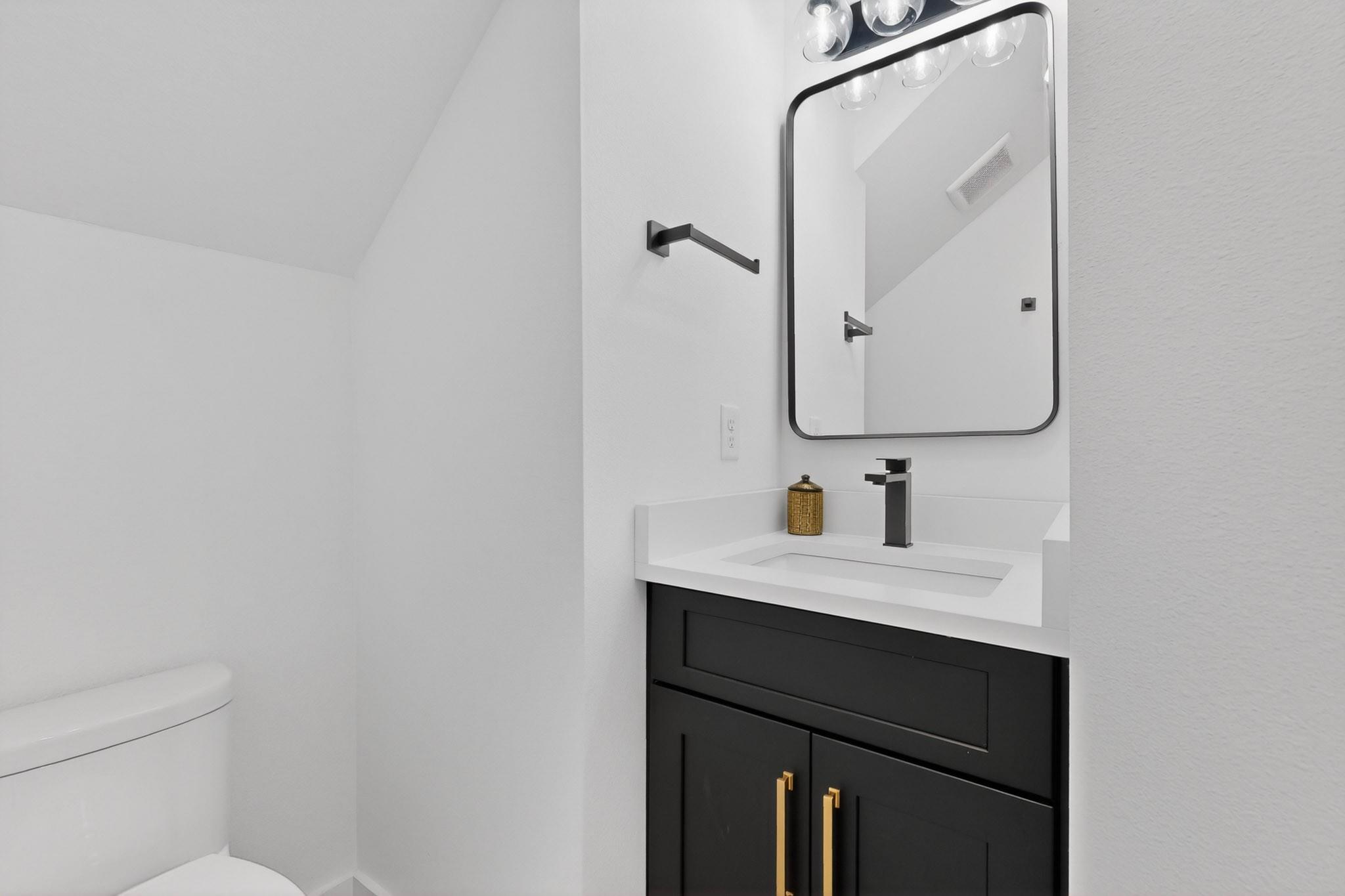 1708 Canterbury St # 2, Austin, TX 78702