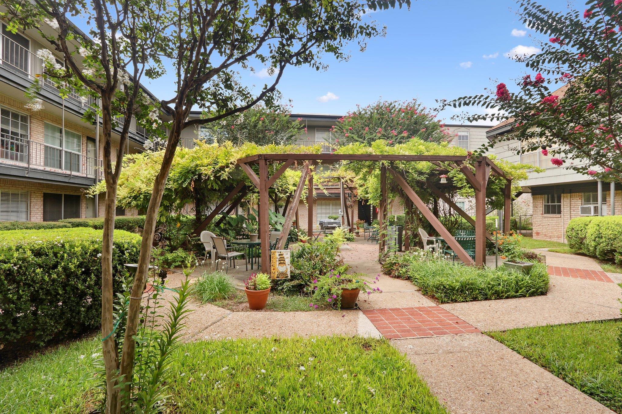 2425 Ashdale Dr # 89, Austin, TX 78757