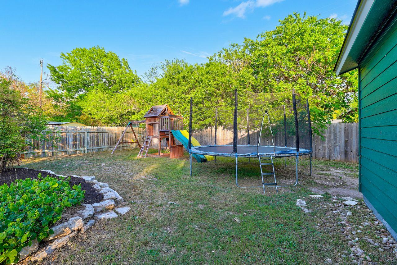 6903 Ardath St, Austin, TX 78757