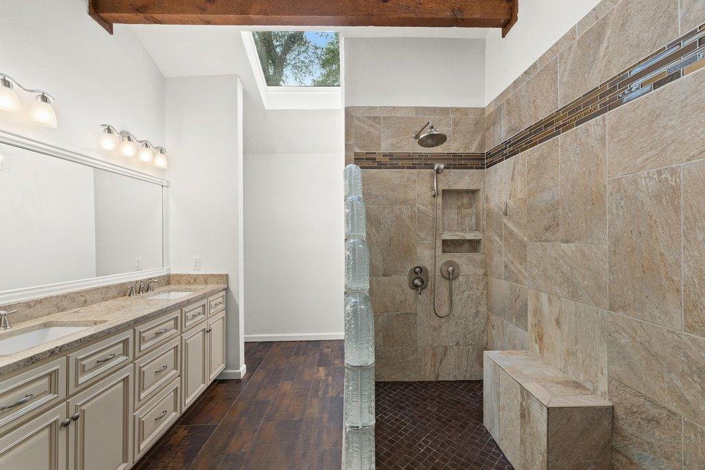 130 Deerfield Cv, Lakeway, TX 78734