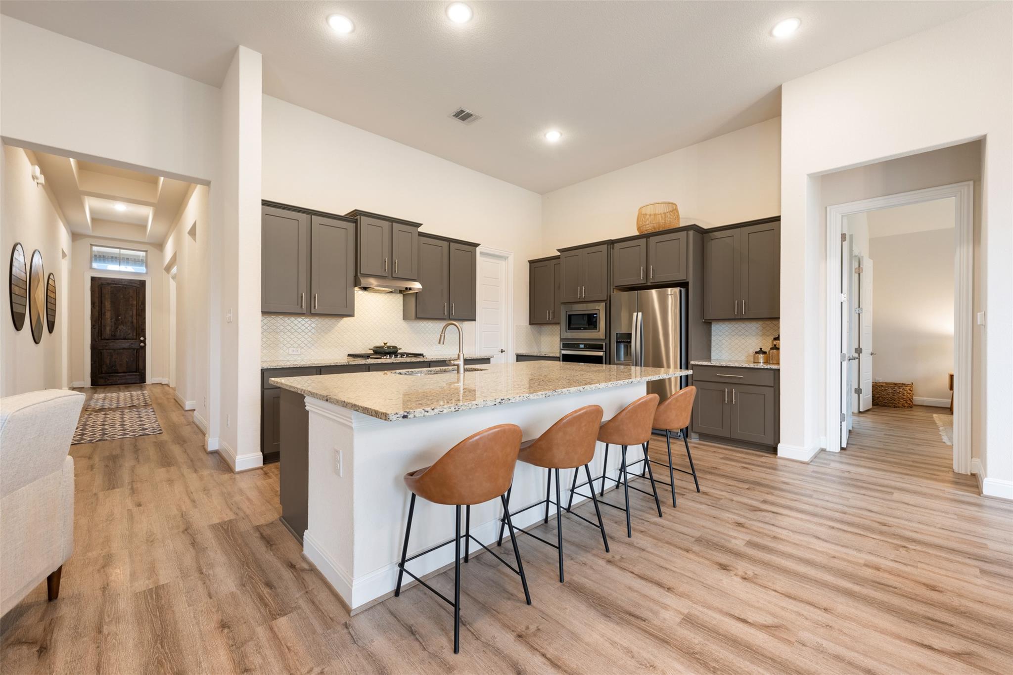725 Millcreek Ln, Leander, TX 78641