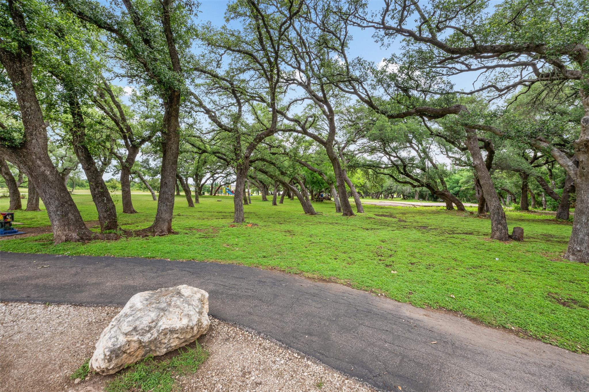 725 Millcreek Ln, Leander, TX 78641