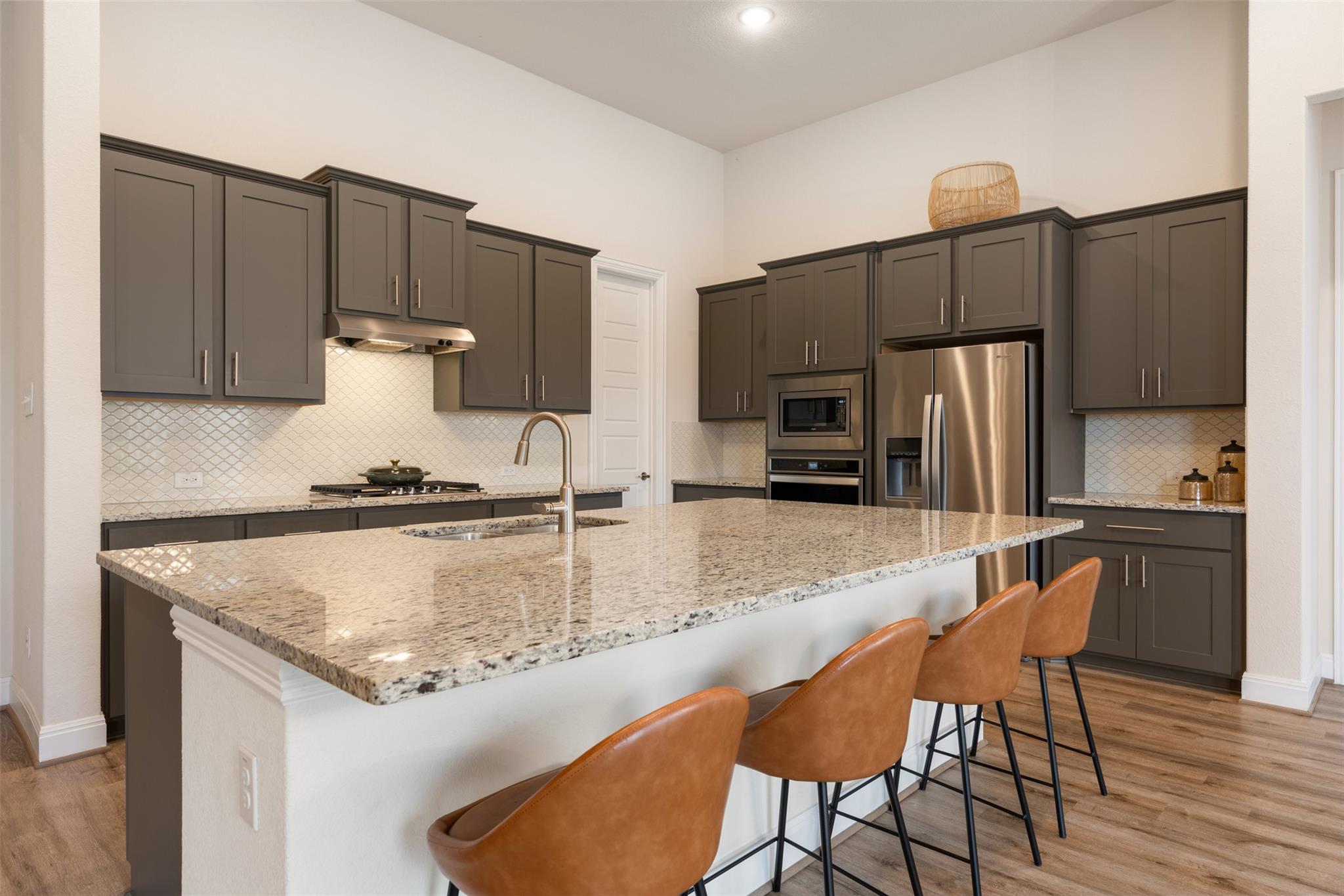 725 Millcreek Ln, Leander, TX 78641