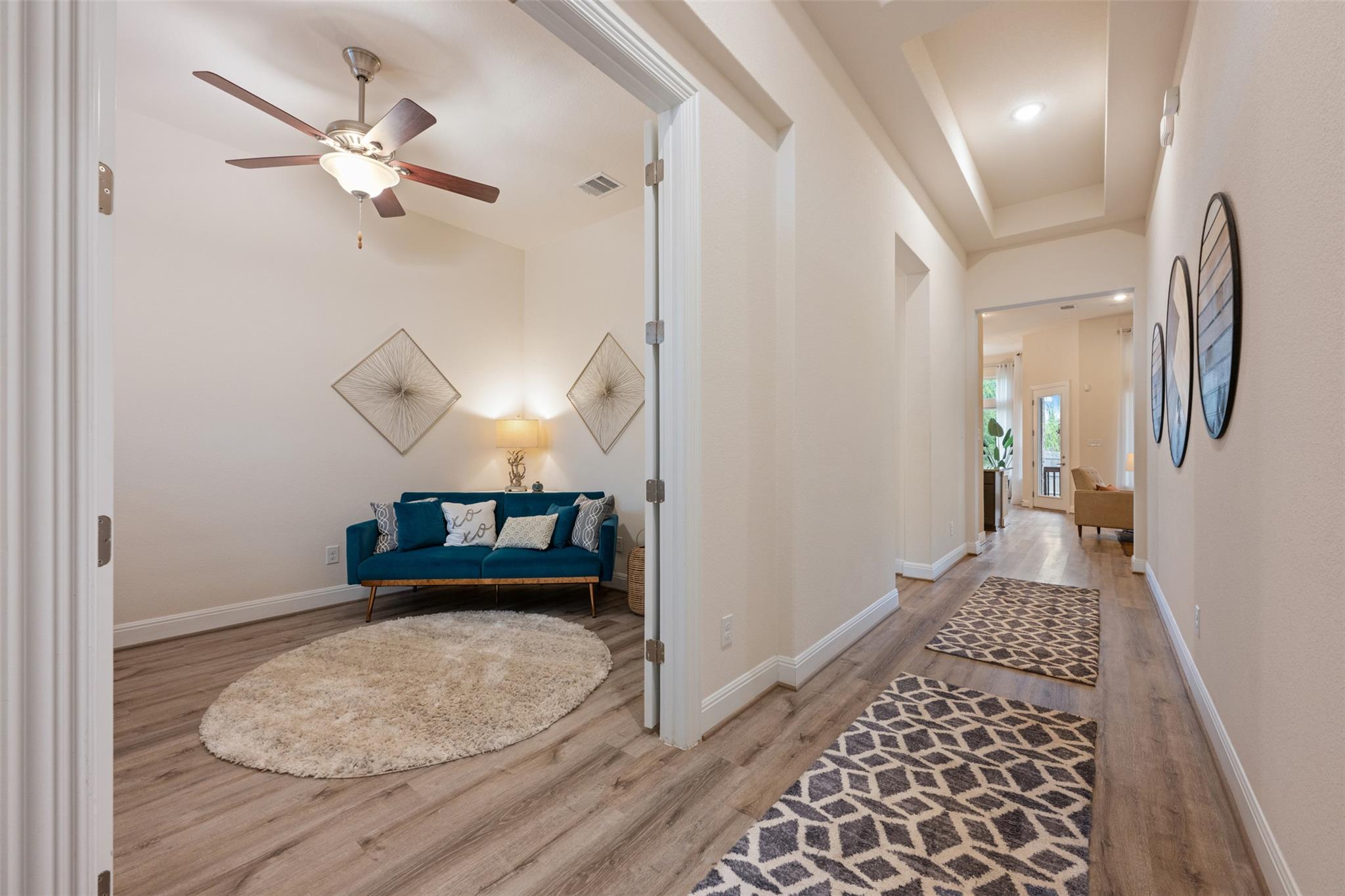725 Millcreek Ln, Leander, TX 78641