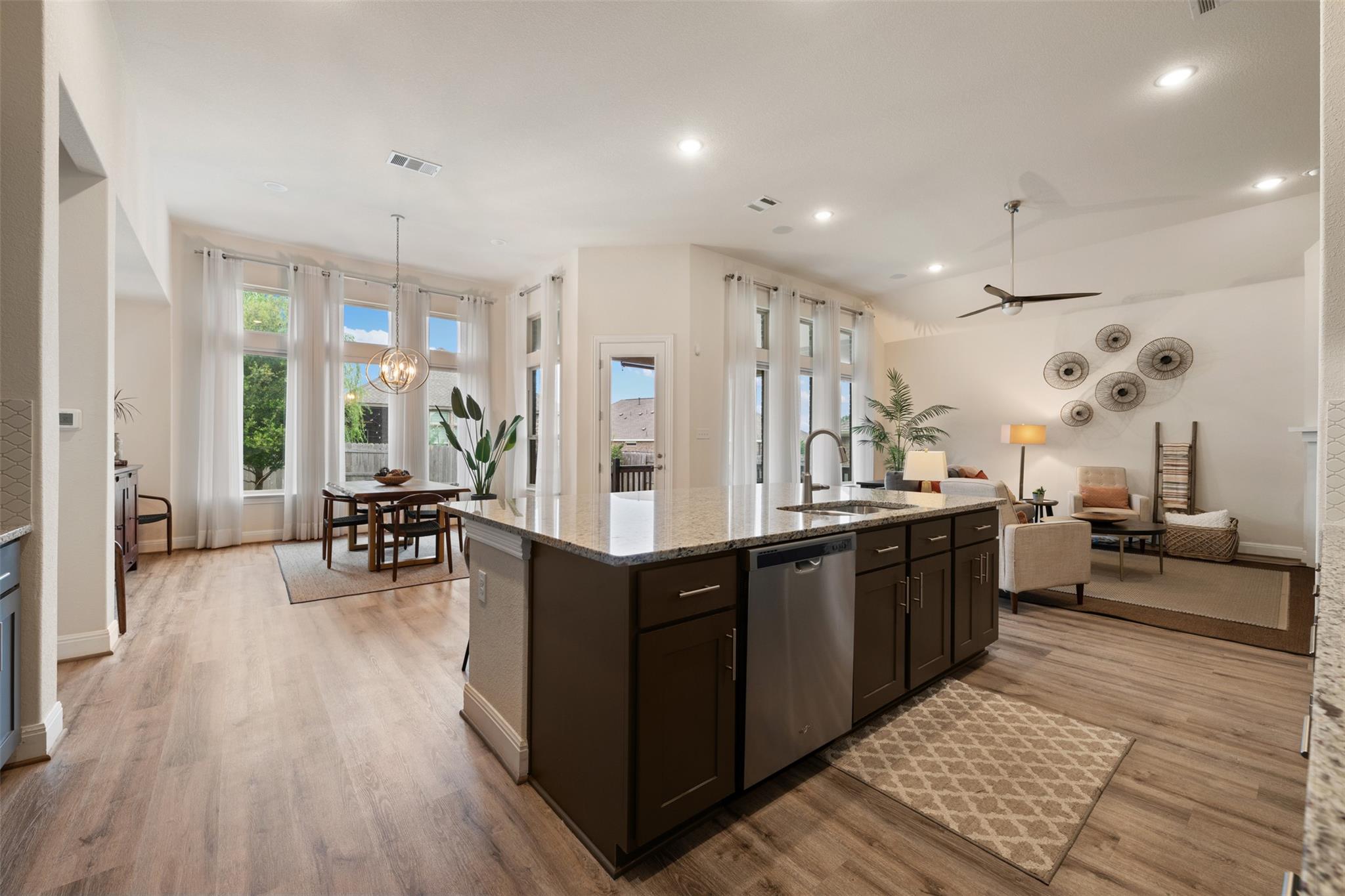 725 Millcreek Ln, Leander, TX 78641