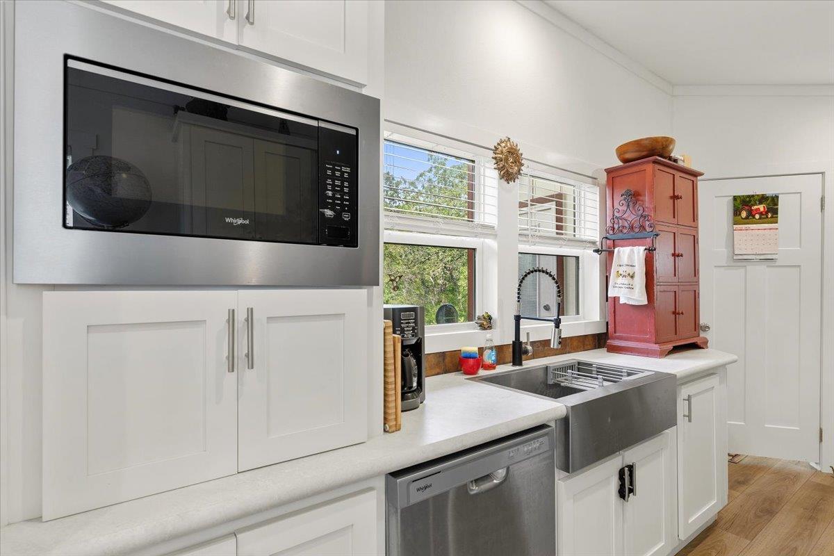1705 Makinson Rd, West Point, TX 78963