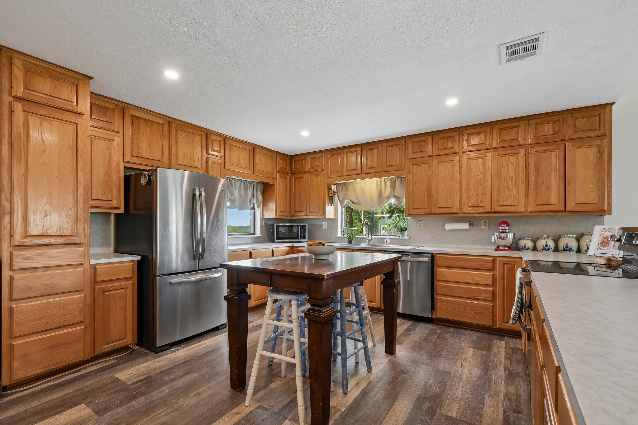 2051 County Road 448, Taylor, TX 76574