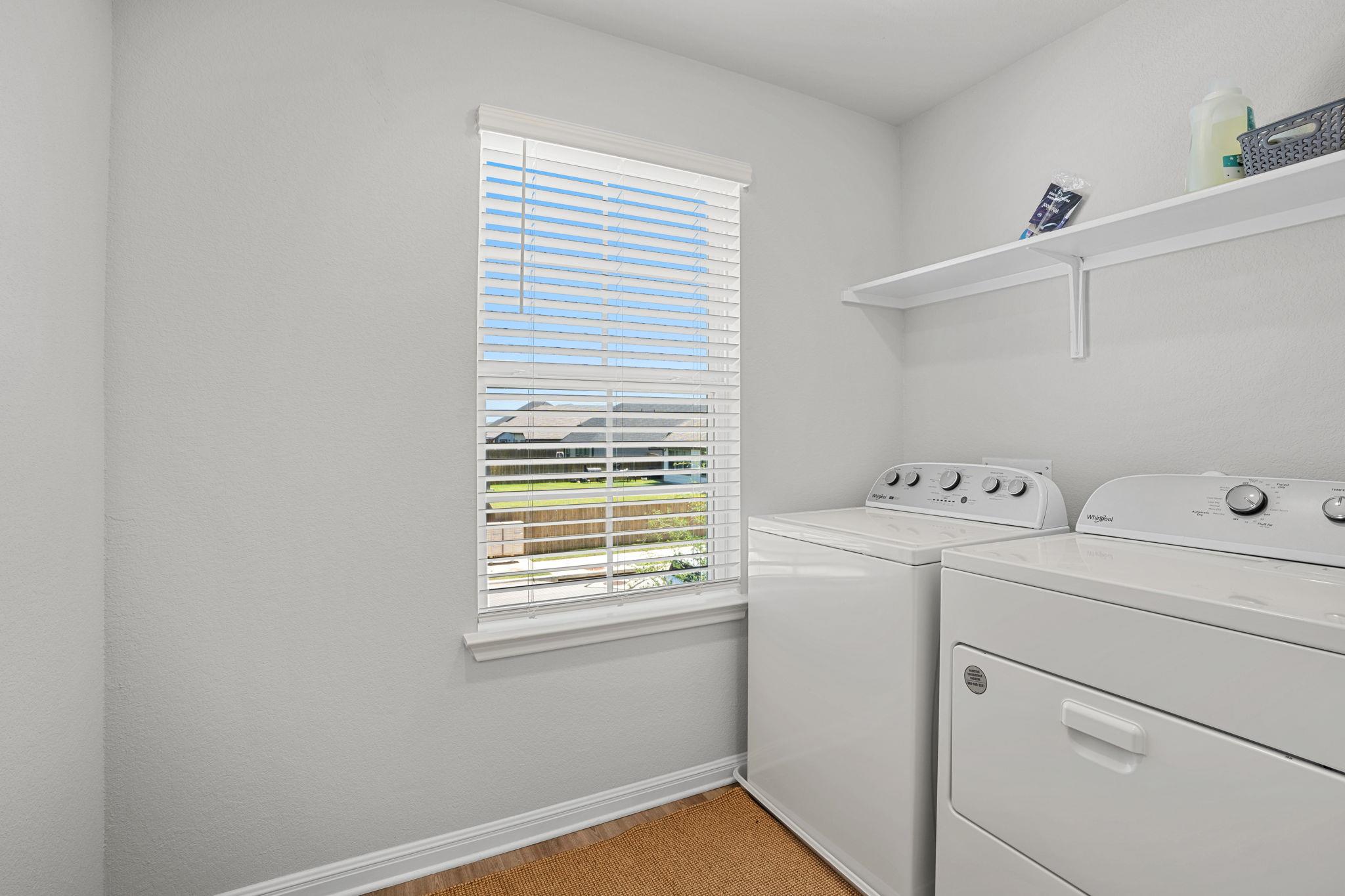148 Hidalgo Ln, Elgin, TX 78621
