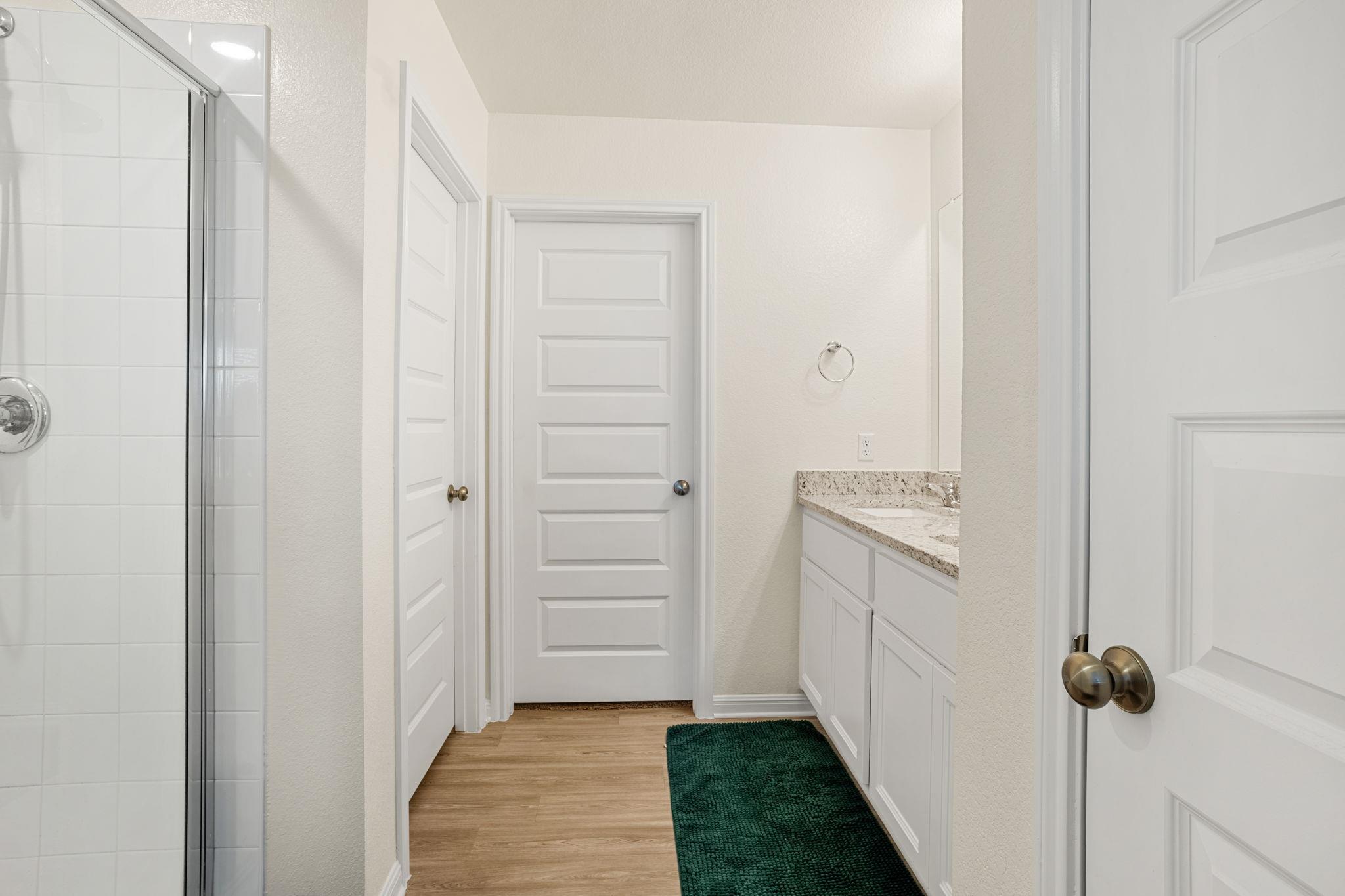 148 Hidalgo Ln, Elgin, TX 78621