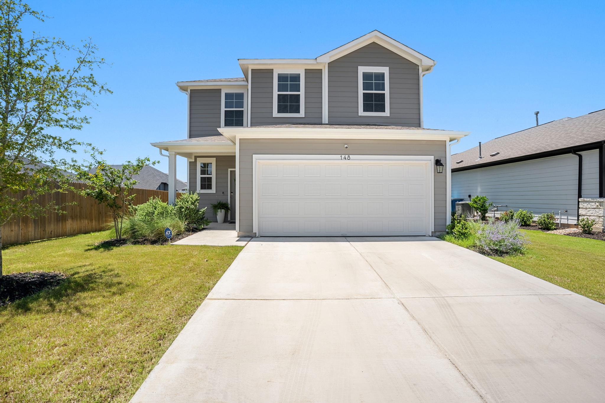 148 Hidalgo Ln, Elgin, TX 78621