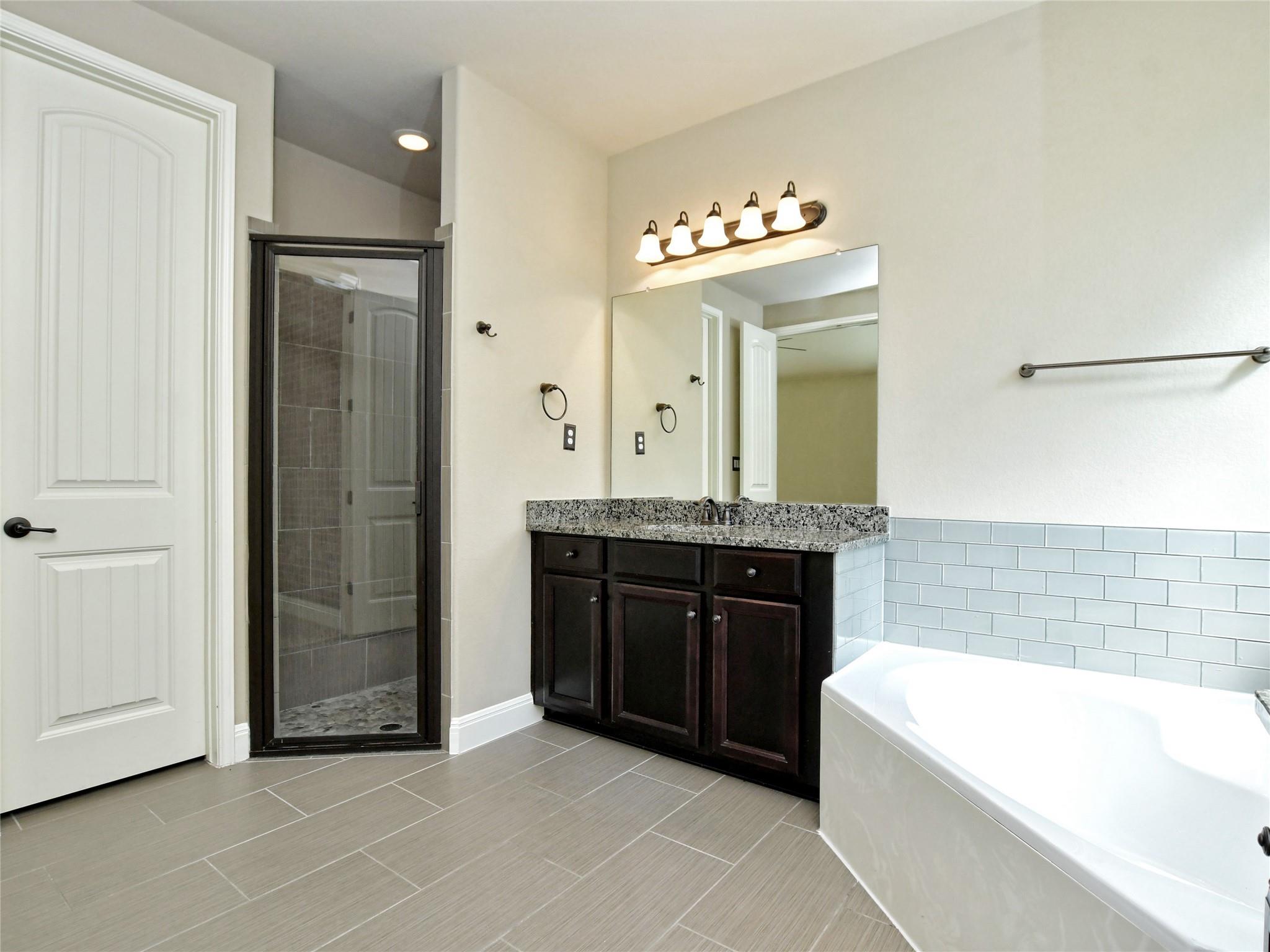 15205 Joseph Dr, Lakeway, TX 78734