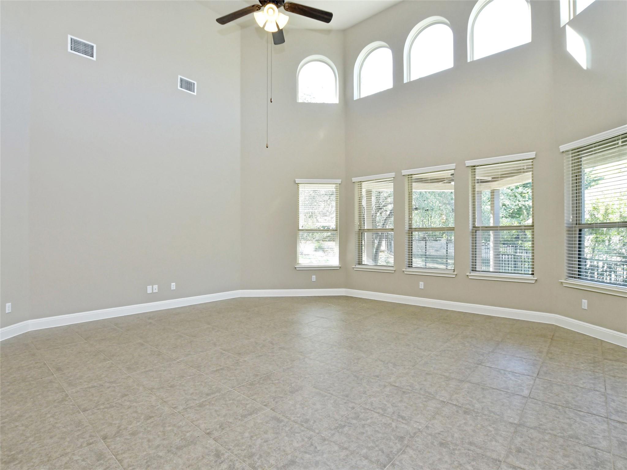 15205 Joseph Dr, Lakeway, TX 78734