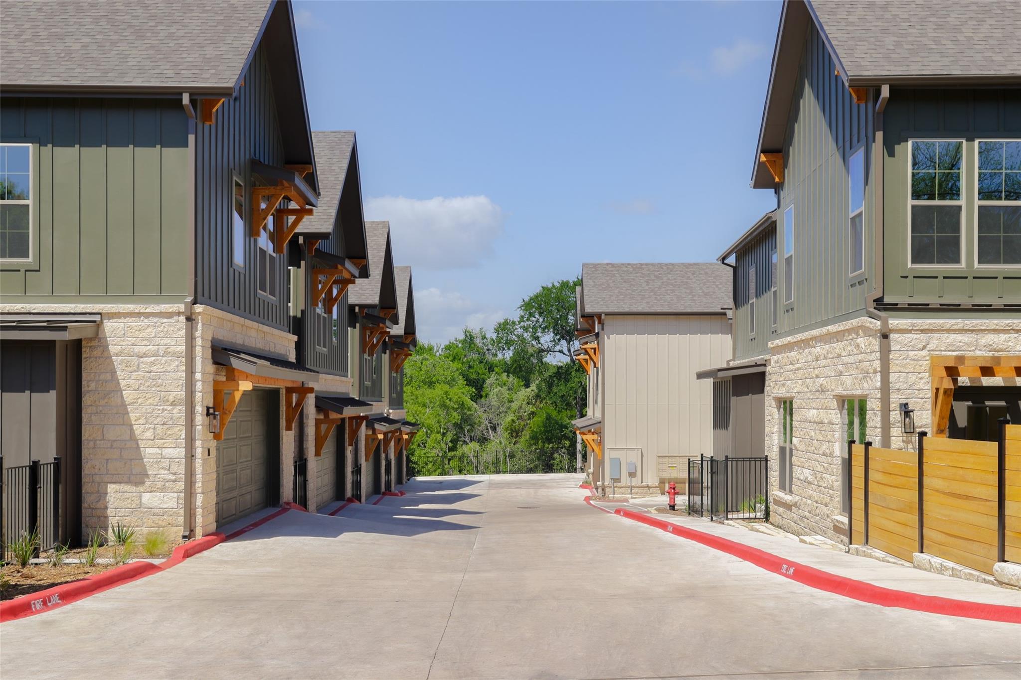 3500 Pecan Springs Rd # 16, Austin, TX 78723