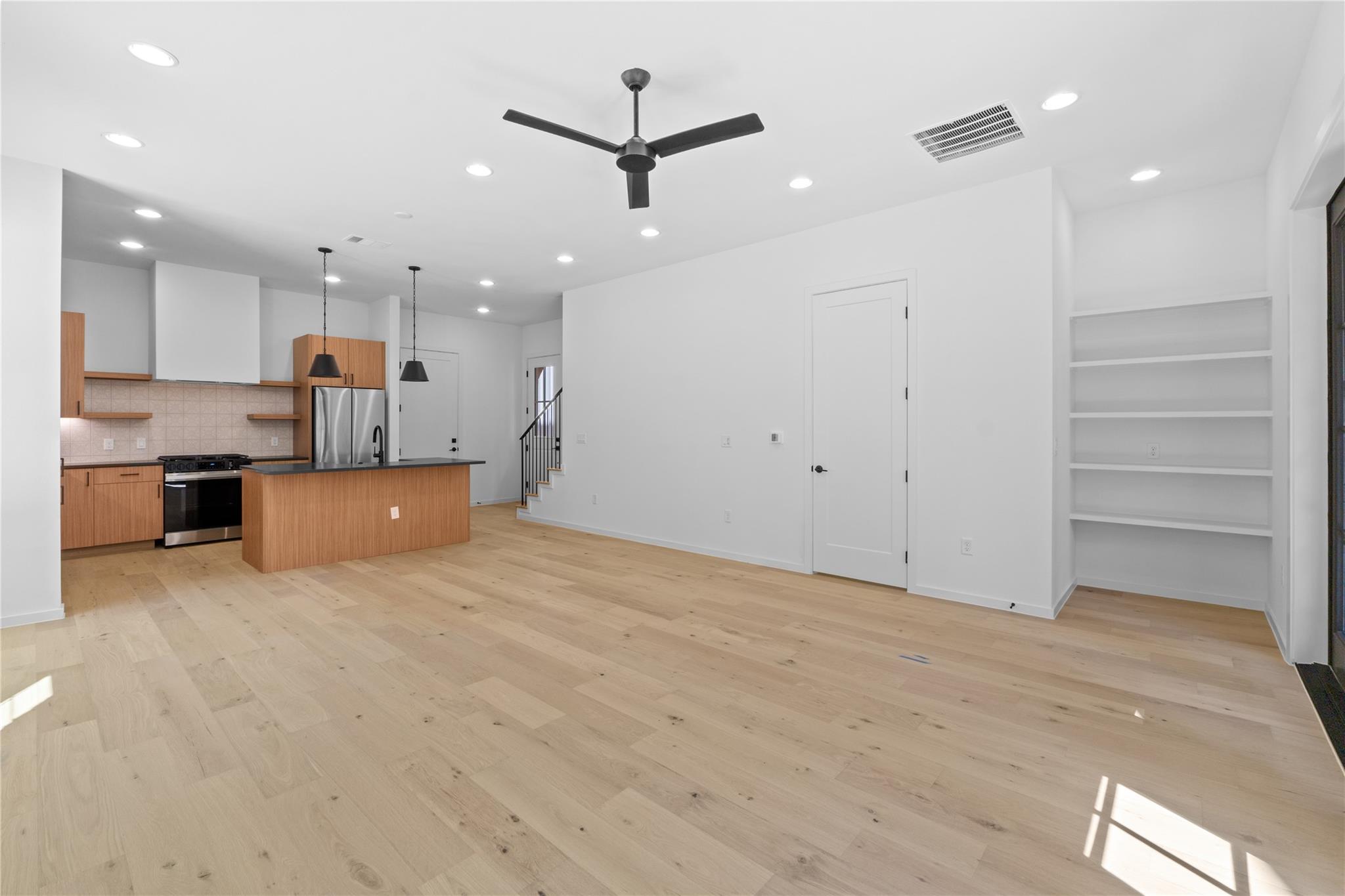 3500 Pecan Springs Rd # 16, Austin, TX 78723
