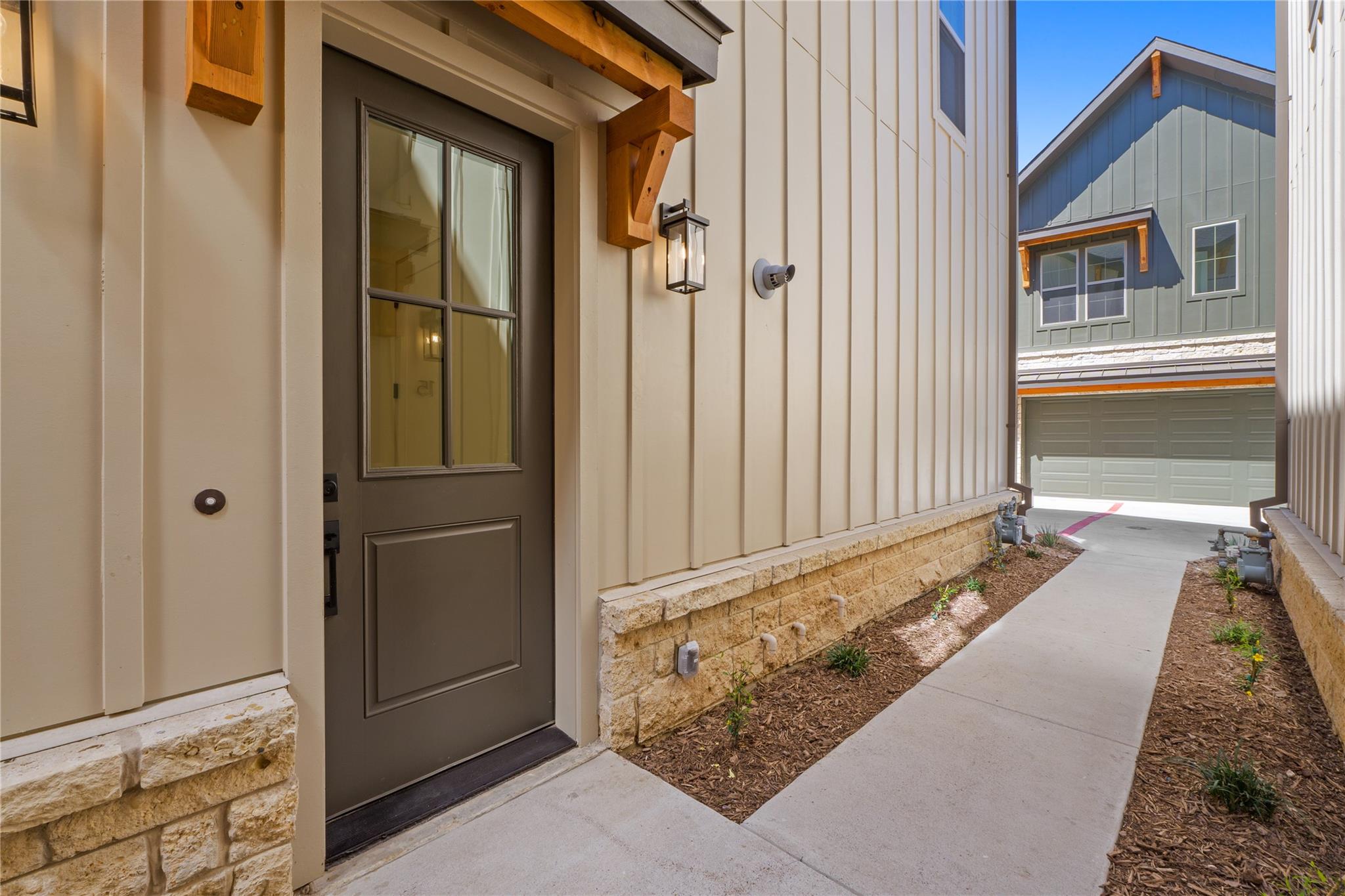 3500 Pecan Springs Rd # 16, Austin, TX 78723