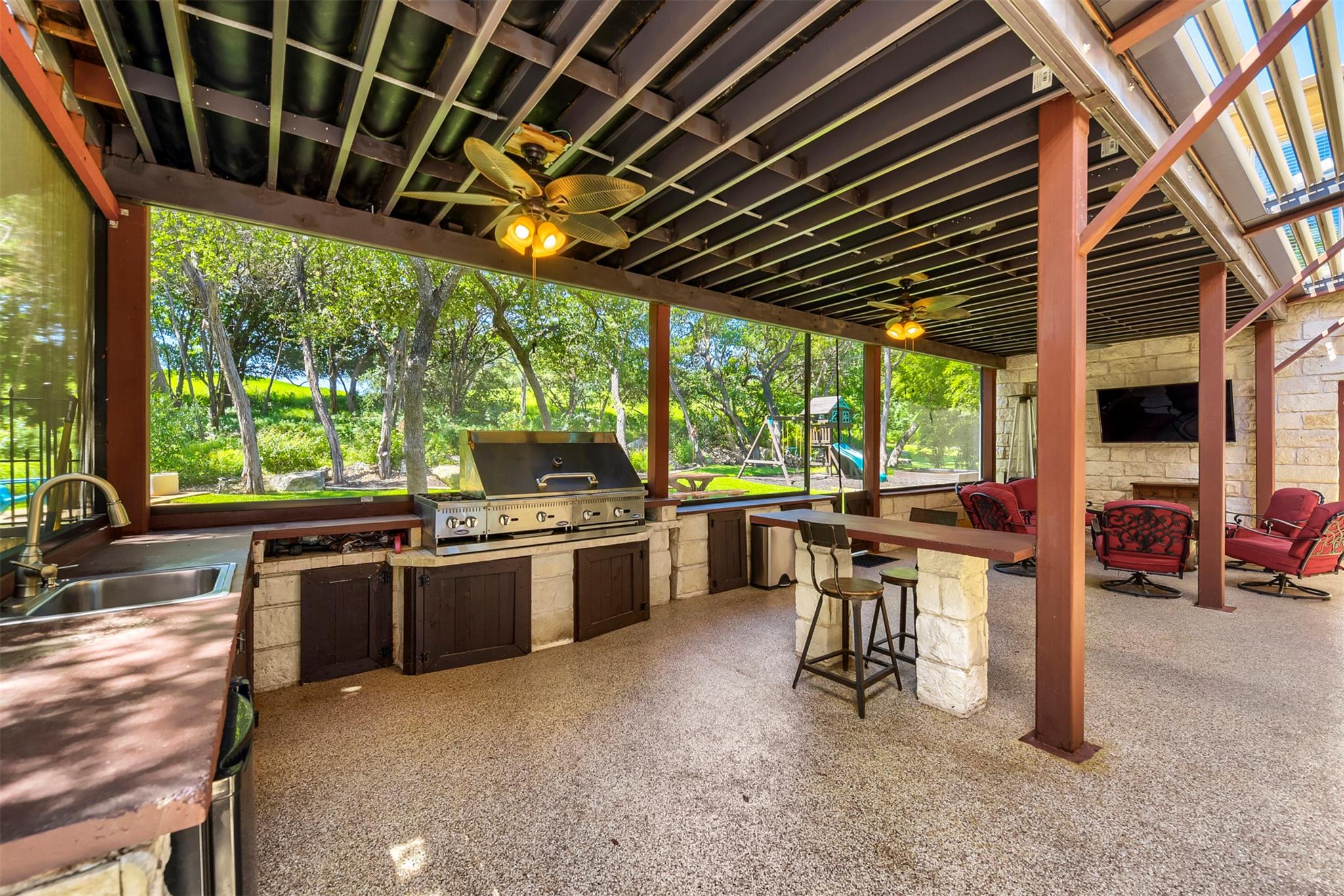 220 Clubhouse Dr, Lakeway, TX 78734