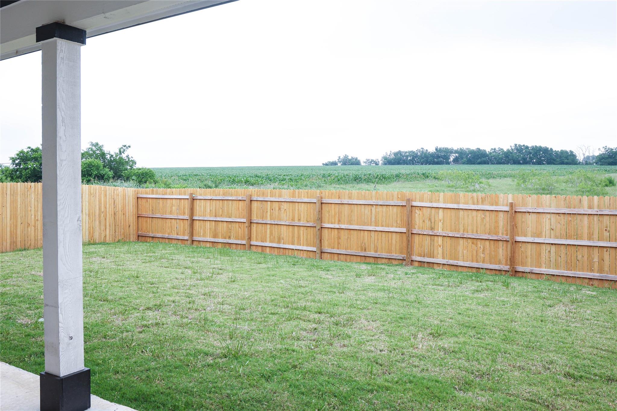 231 Sweetwater Creek Ln, Hutto, TX 78634