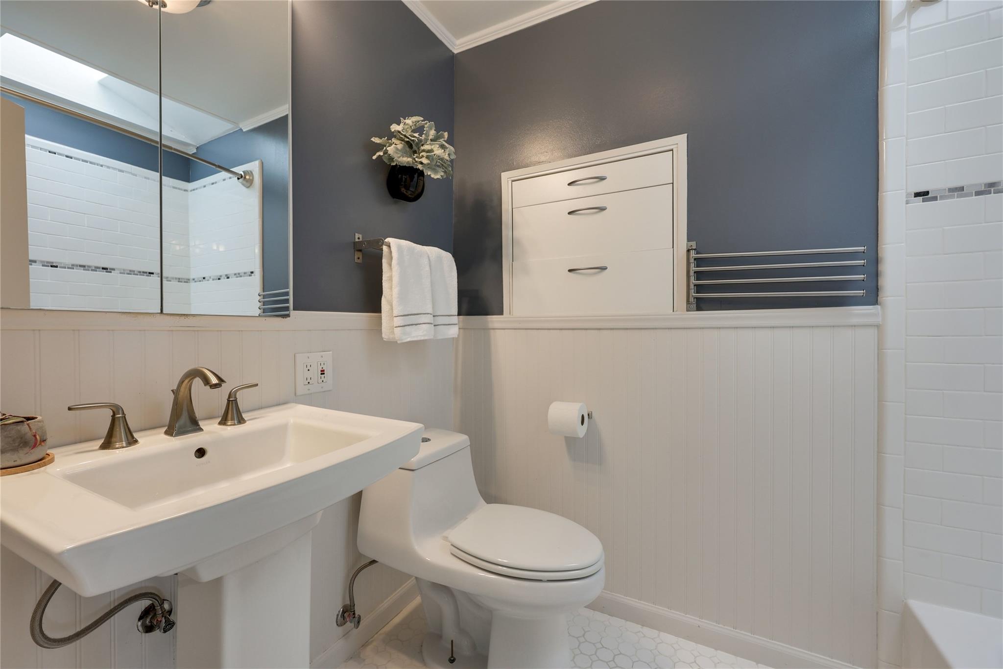 1703 Fawn Dr, Austin, TX 78741