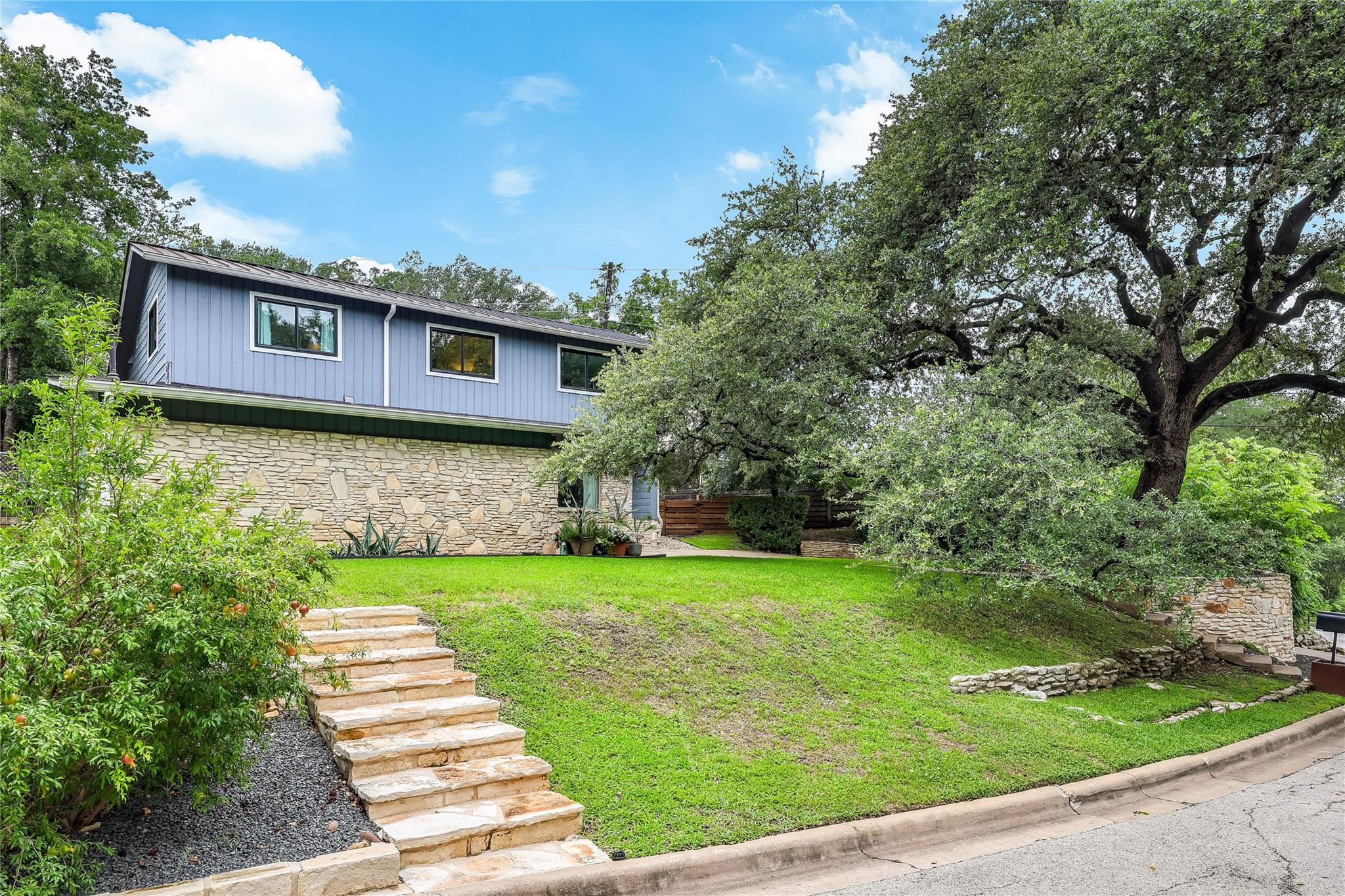 1703 Fawn Dr, Austin, TX 78741