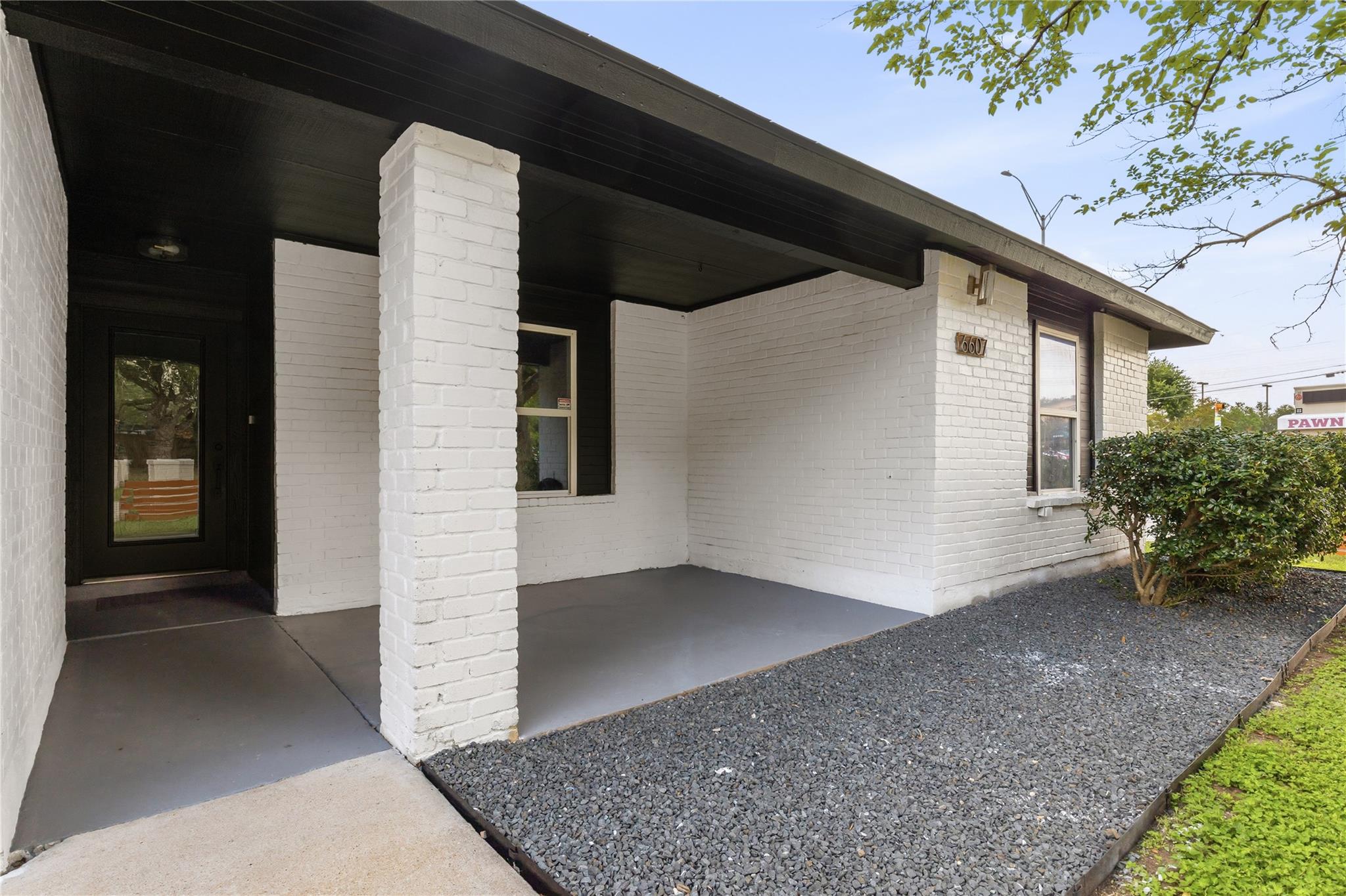 6607 Starstreak Dr, Austin, TX 78745
