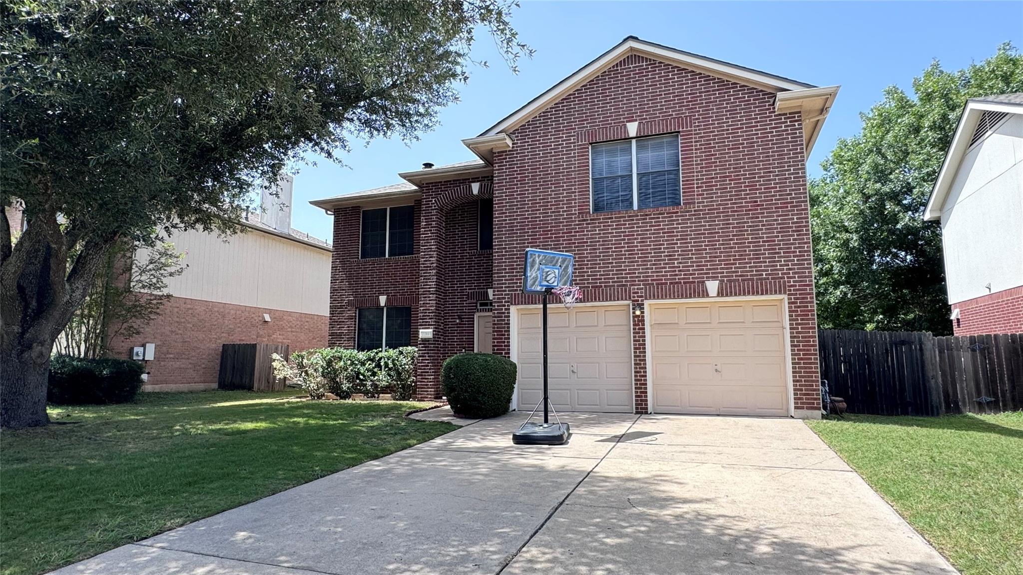 2211 Bent Bow Dr, Cedar Park, TX 78613