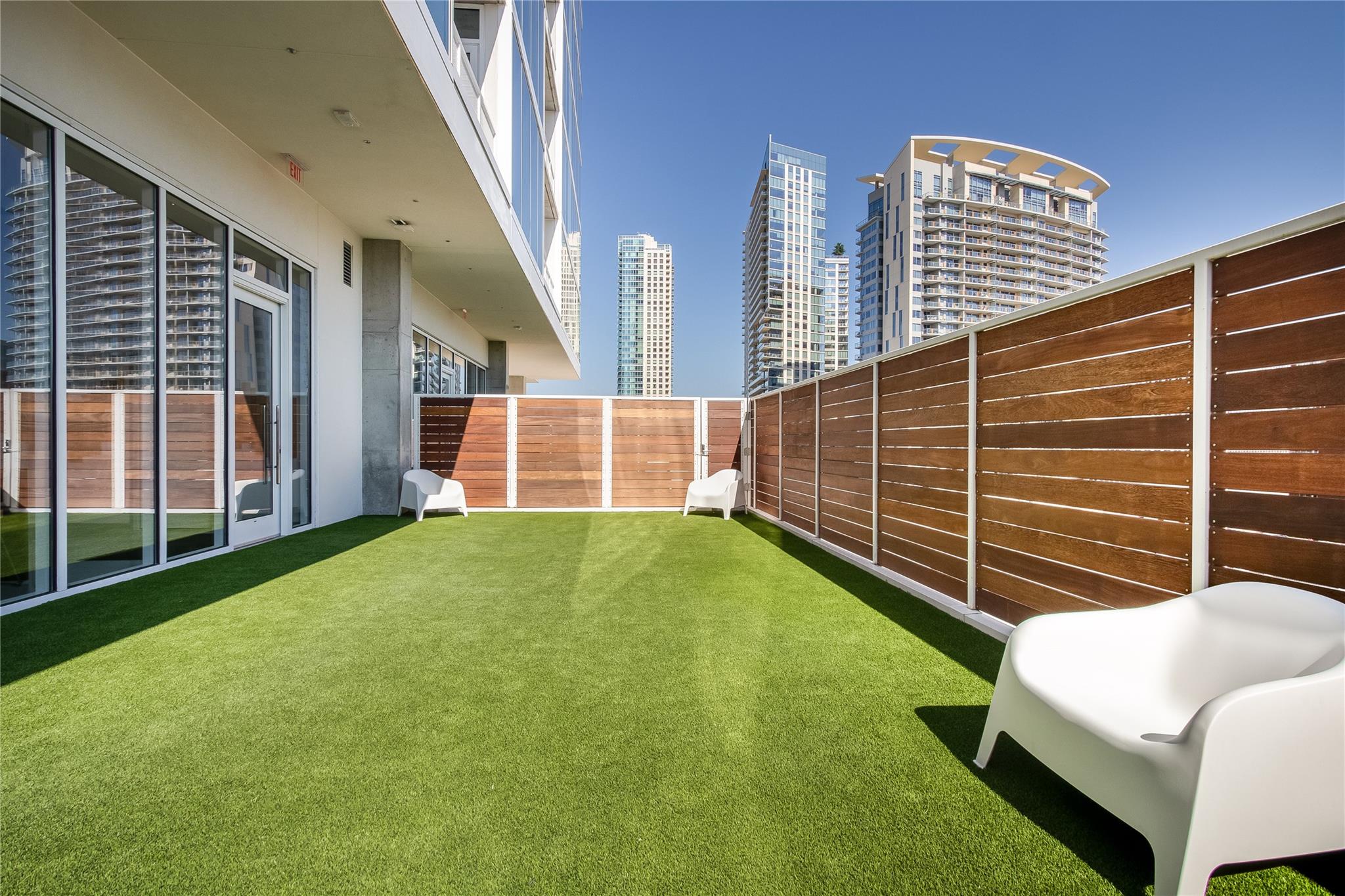 301 West Ave # 4002, Austin, TX 78701