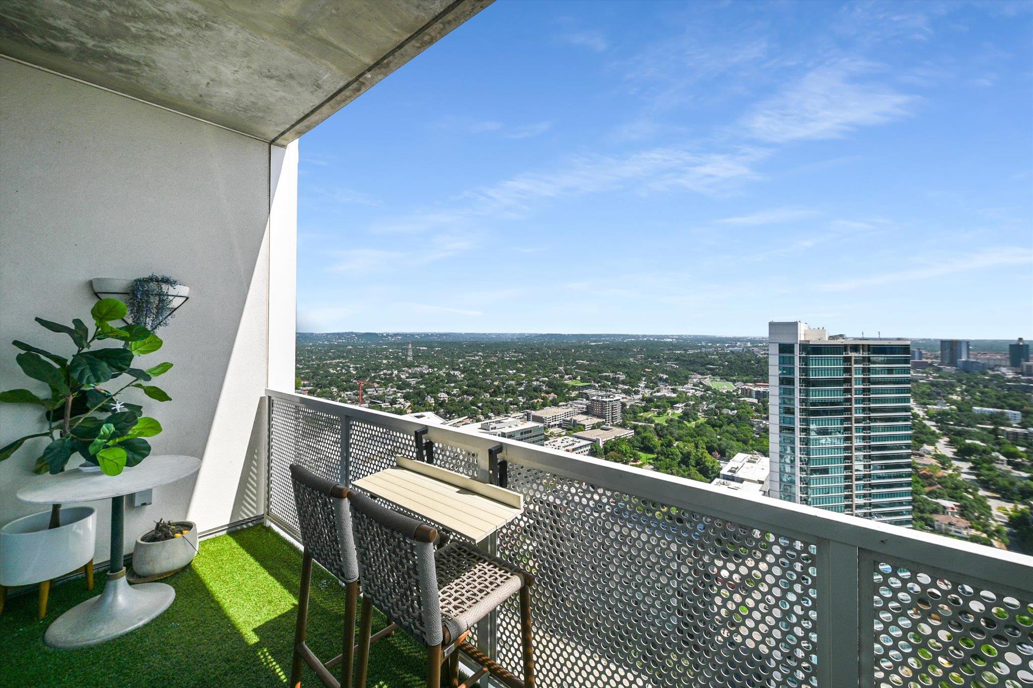 301 West Ave # 4002, Austin, TX 78701