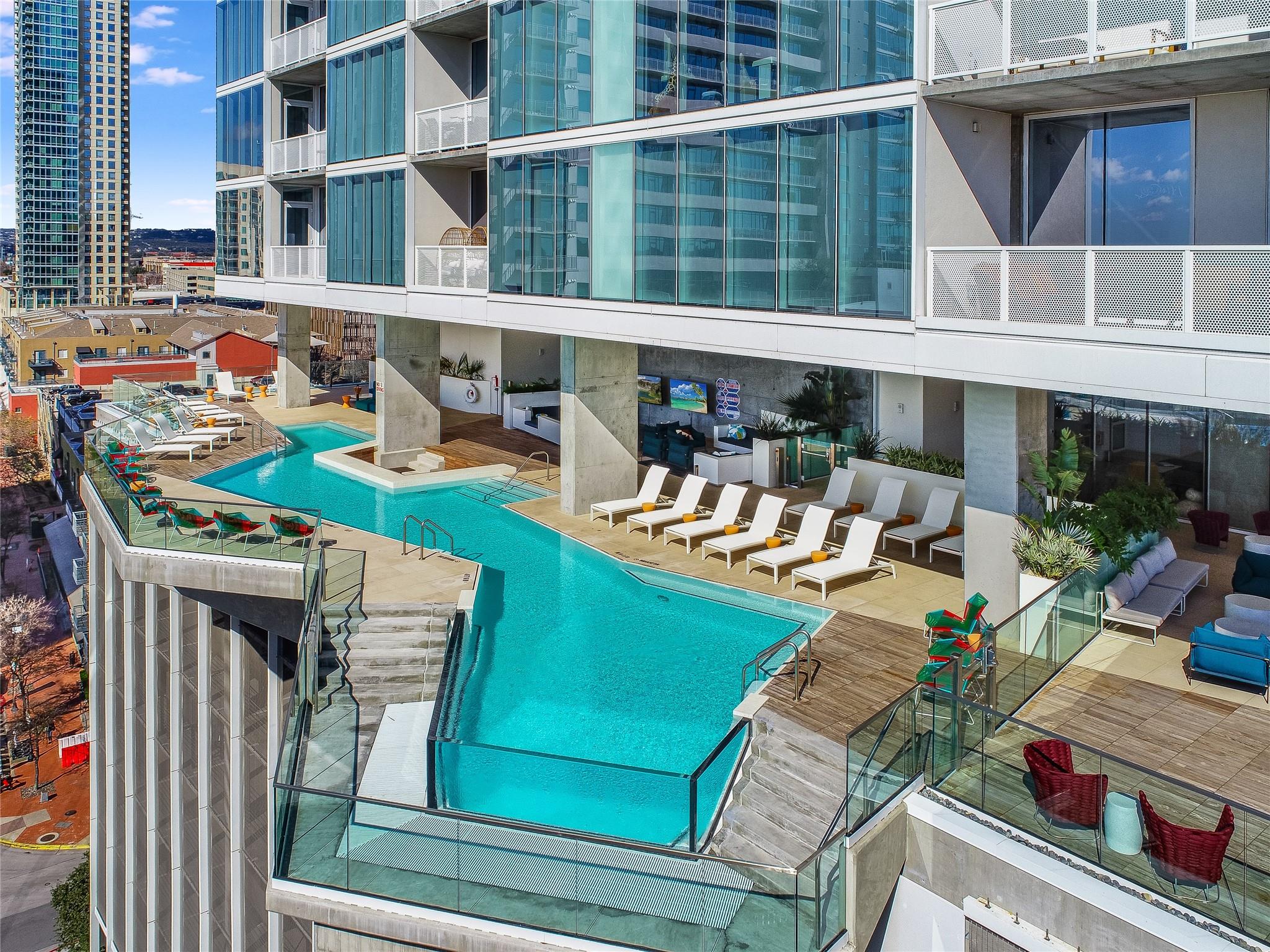 301 West Ave # 4002, Austin, TX 78701