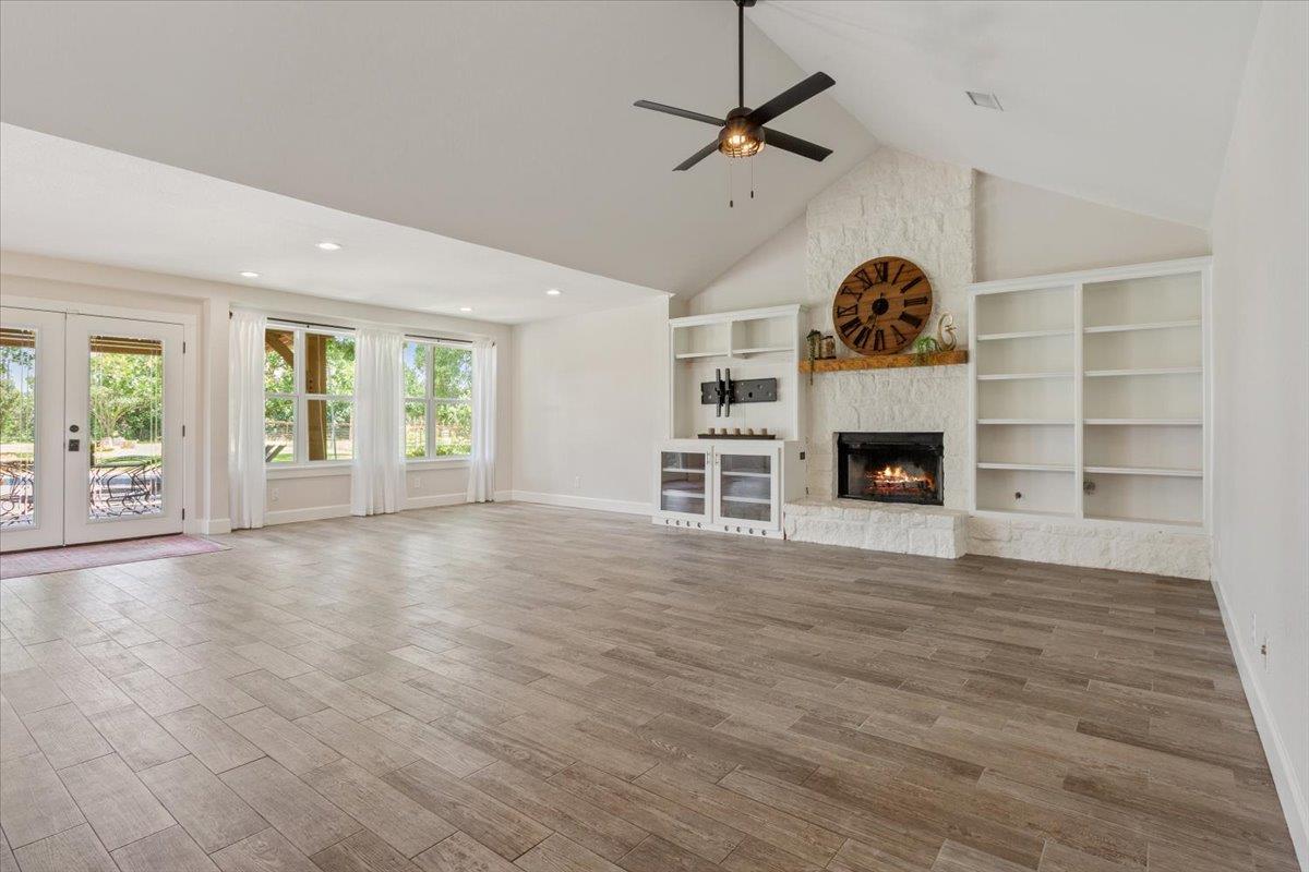 110 Sunset Rd, Georgetown, TX 78633