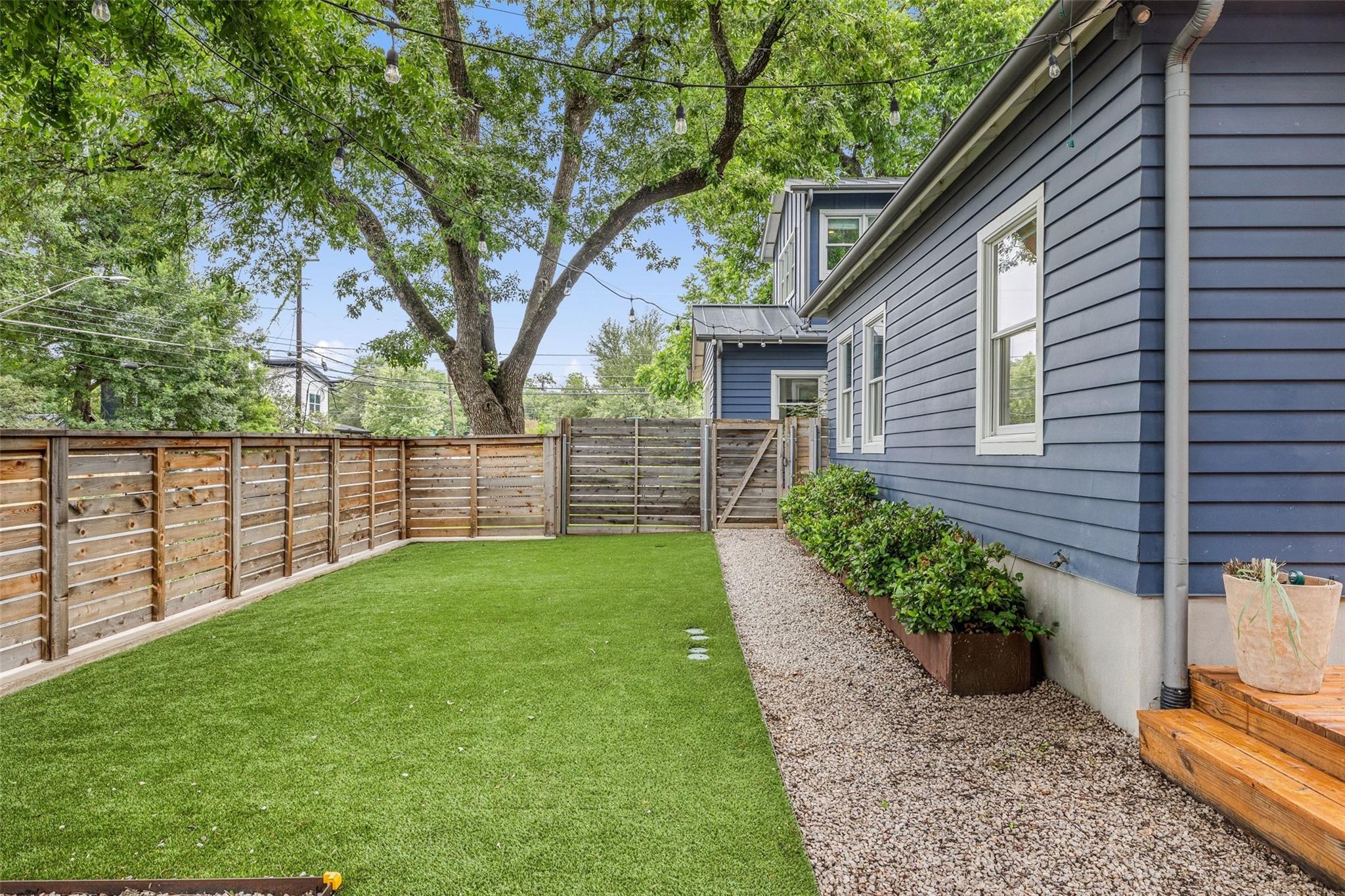 2000 Rundell Pl, Austin, TX 78704