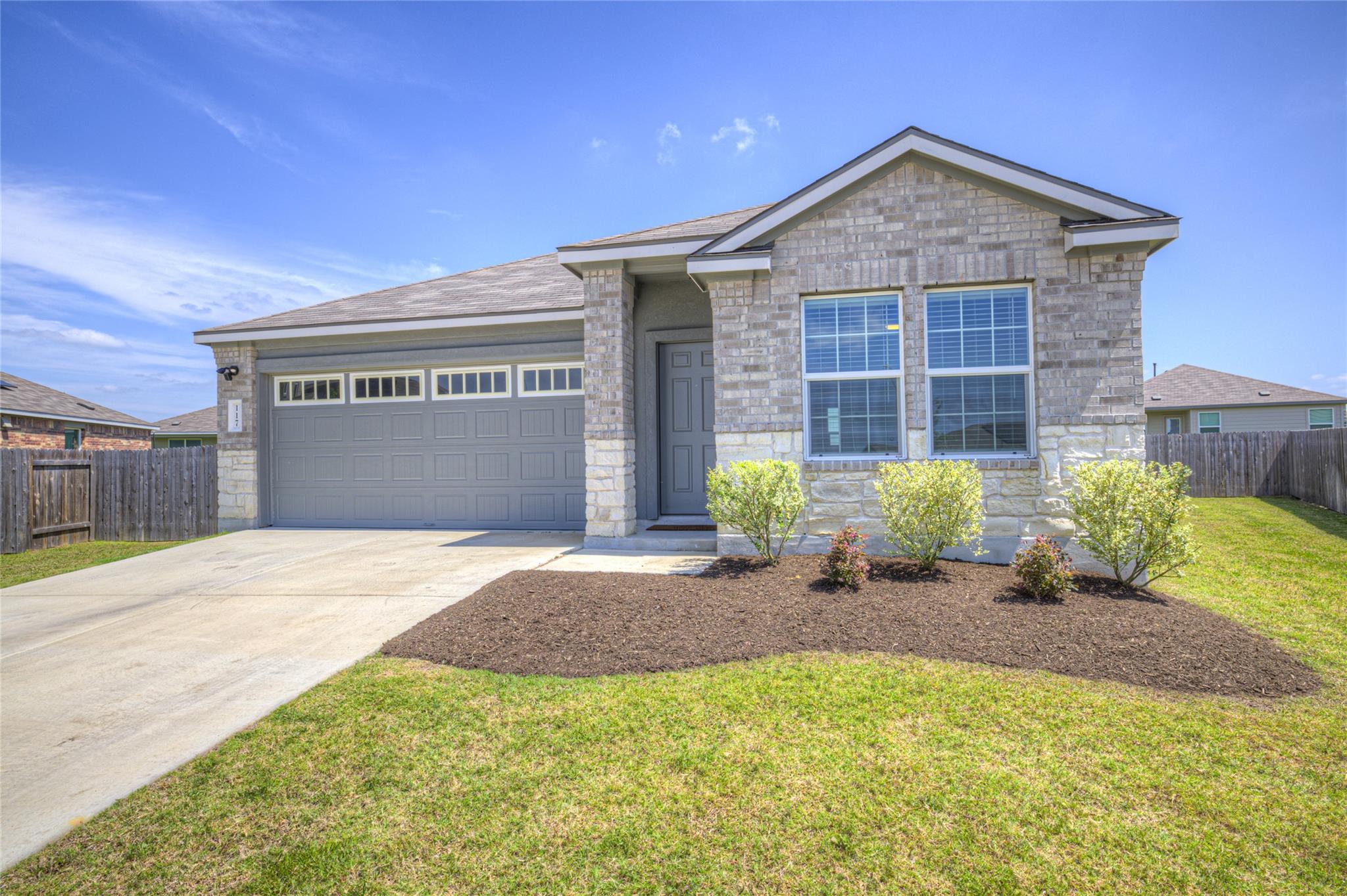 117 Winged Foot Ct, San Marcos, TX 78666