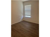 209 Reagor Dr, Taylor, TX 76574