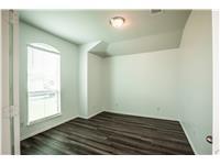 209 Reagor Dr, Taylor, TX 76574