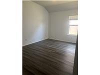 209 Reagor Dr, Taylor, TX 76574