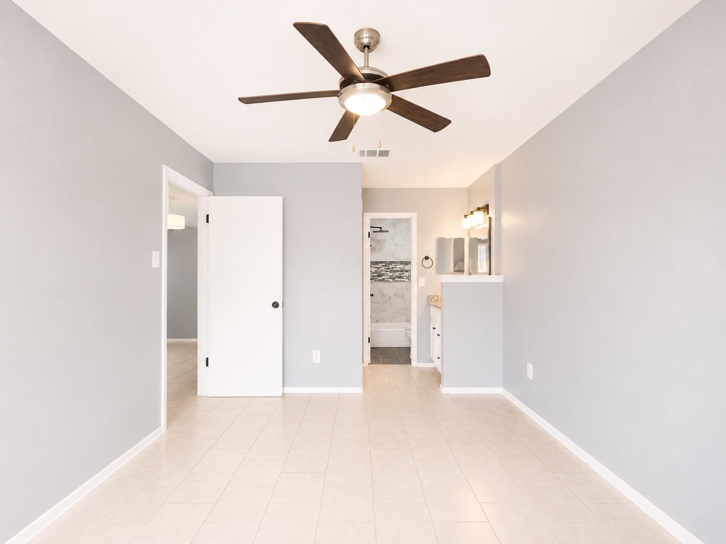 11908 Sunhillow Bnd # B, Austin, TX 78758