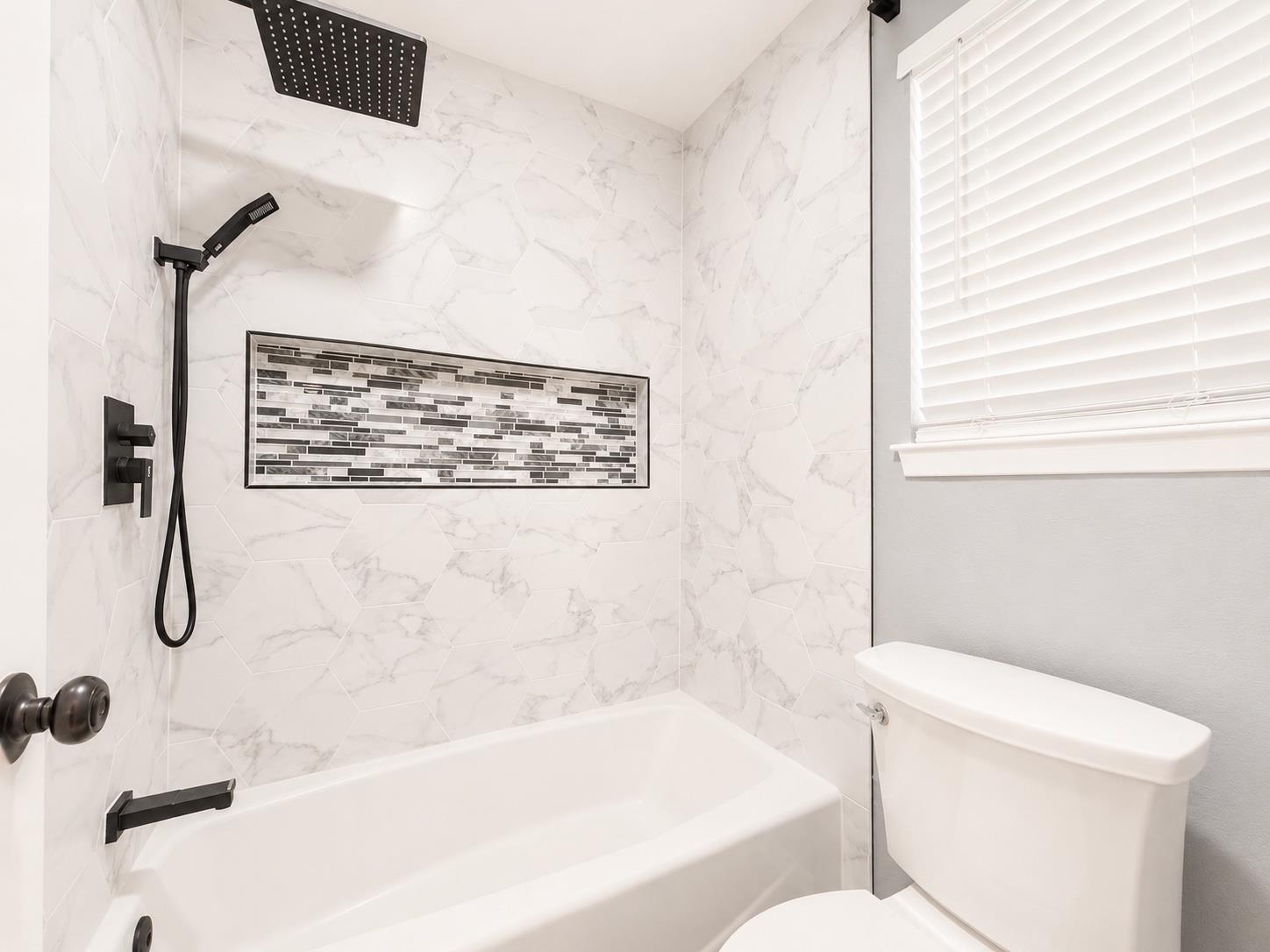 11908 Sunhillow Bnd # B, Austin, TX 78758